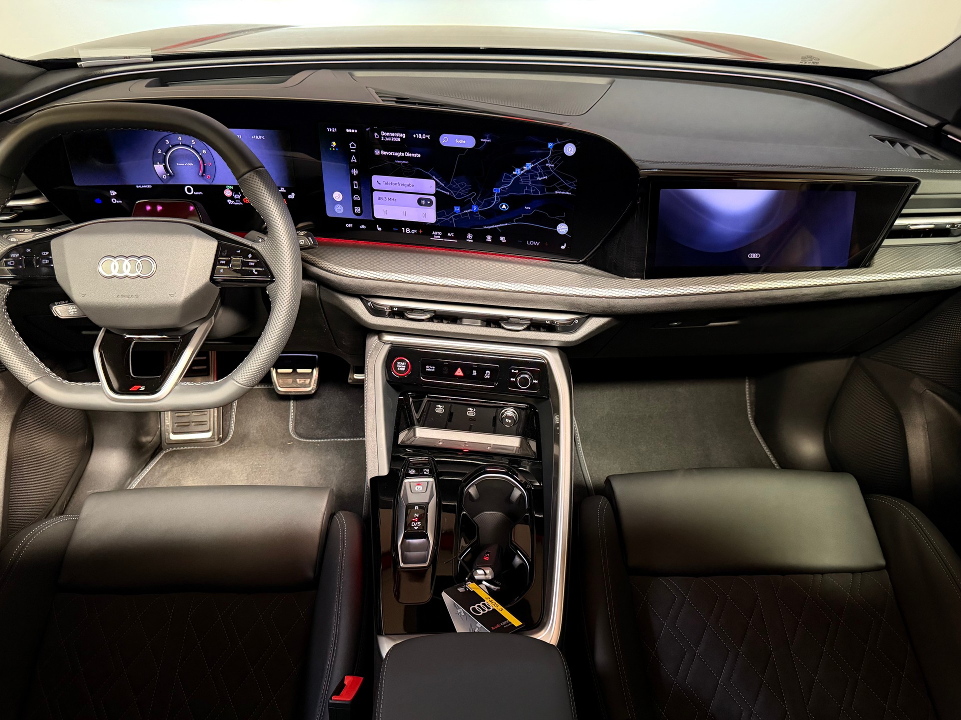 AUDI SQ5 TFSI quattro S-tronic-image-18