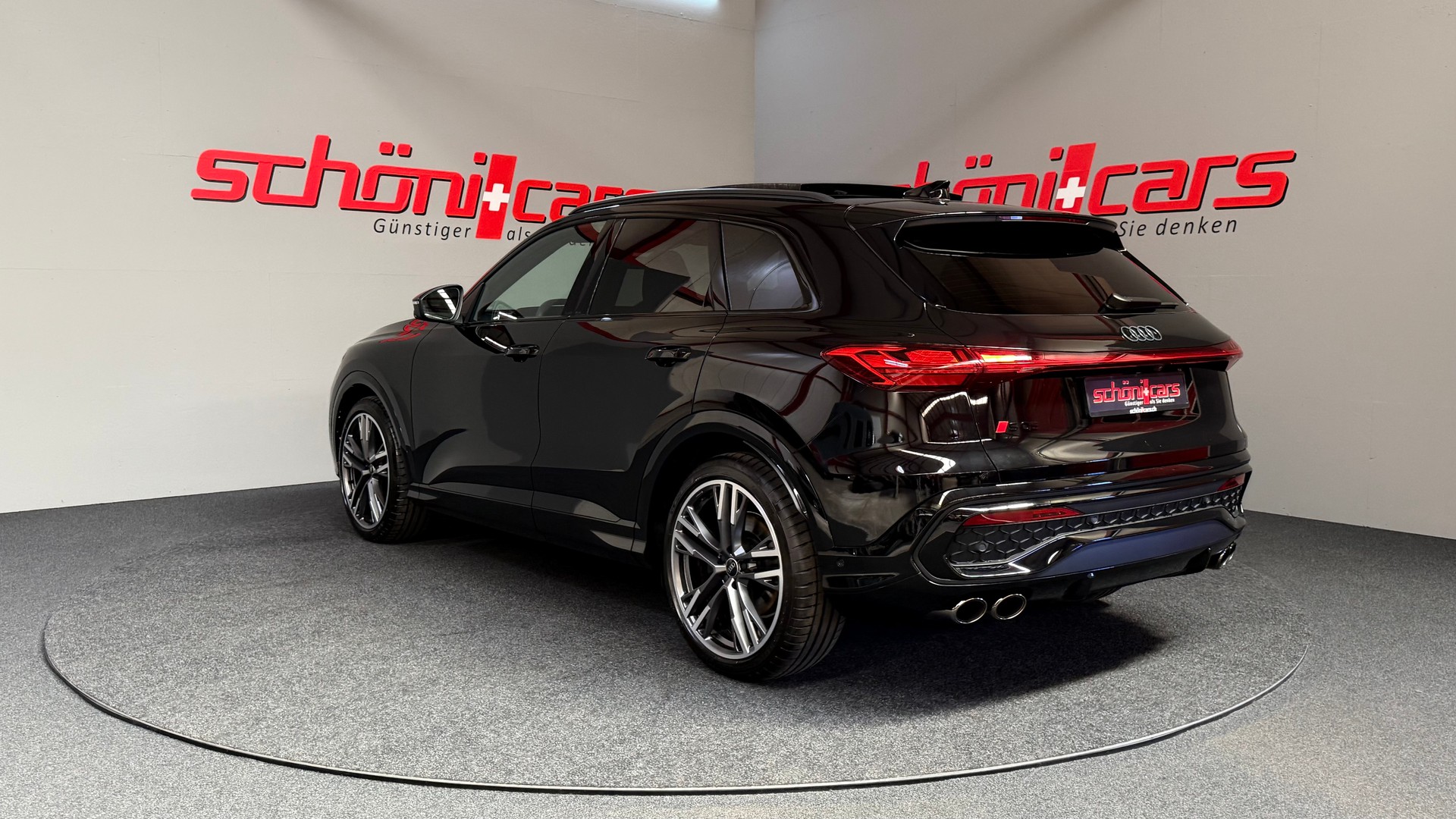AUDI SQ5 TFSI quattro S-tronic-showroom-element-3
