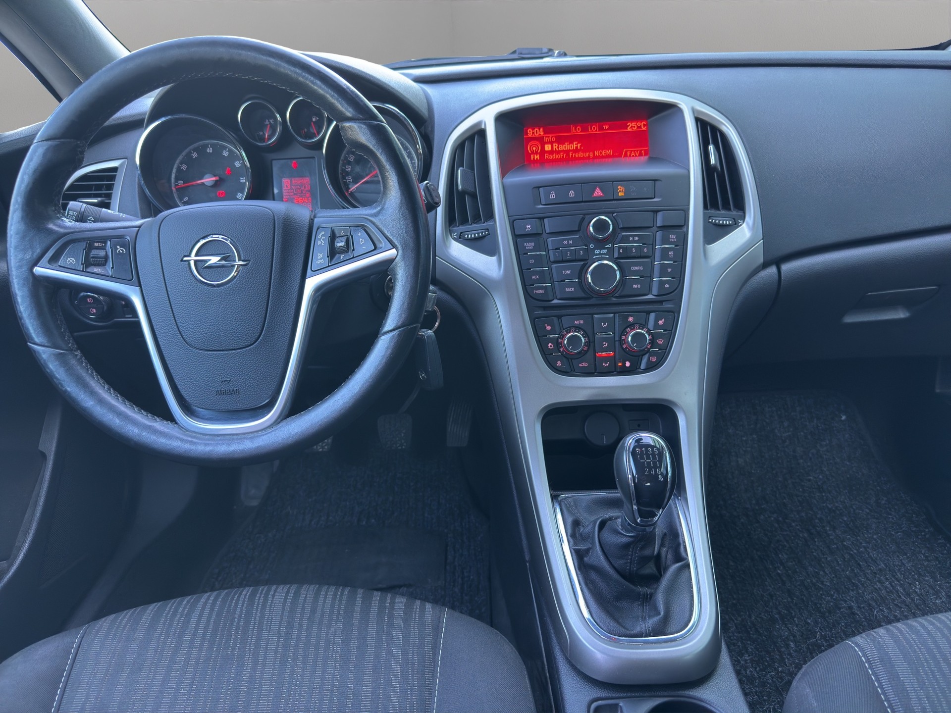 OPEL Astra SportsTourer 1.4i 16V Turbo Sport-image-13