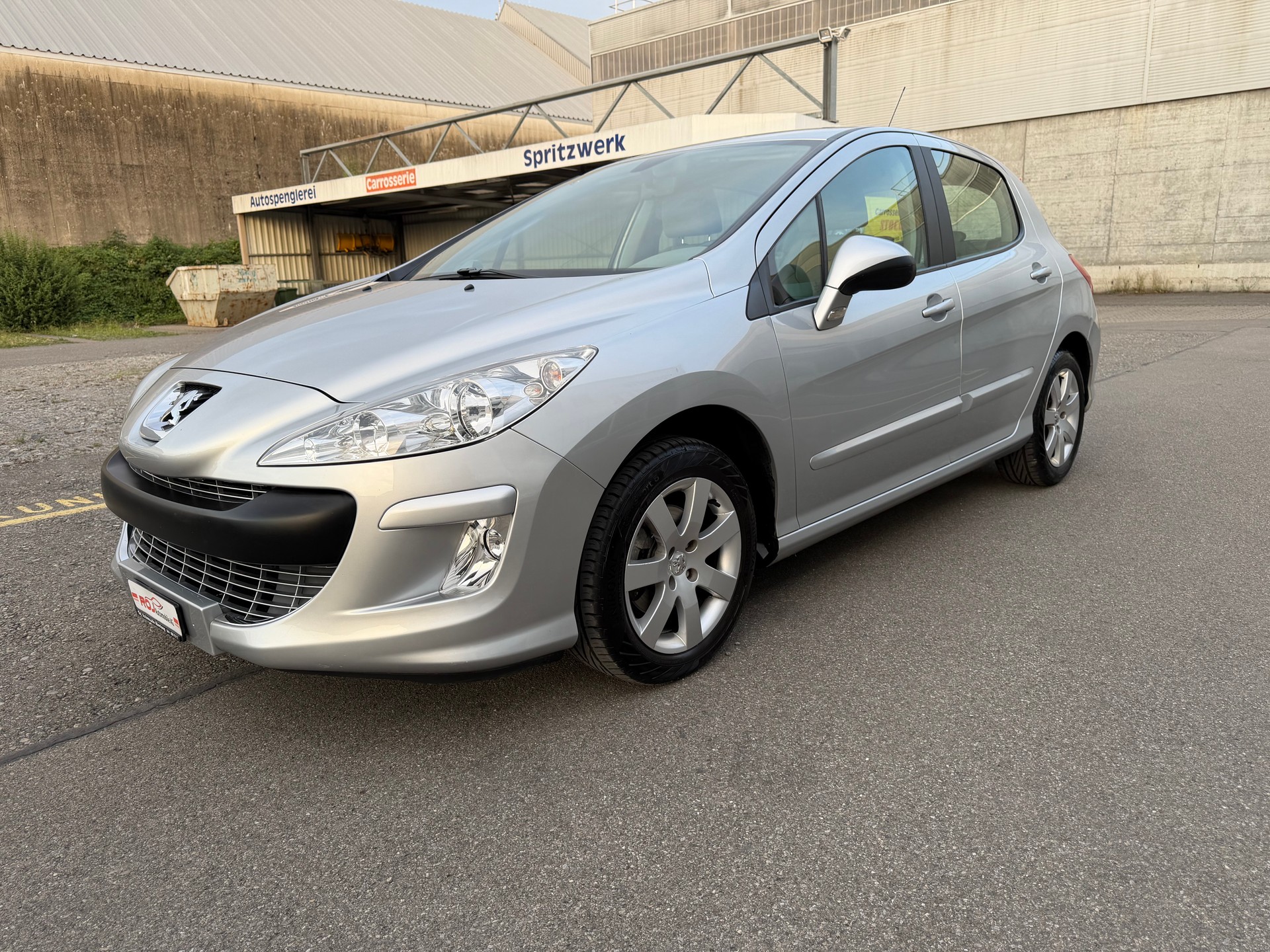 PEUGEOT 308 1.6 16V VTI Sport Automatic-showroom-element-1