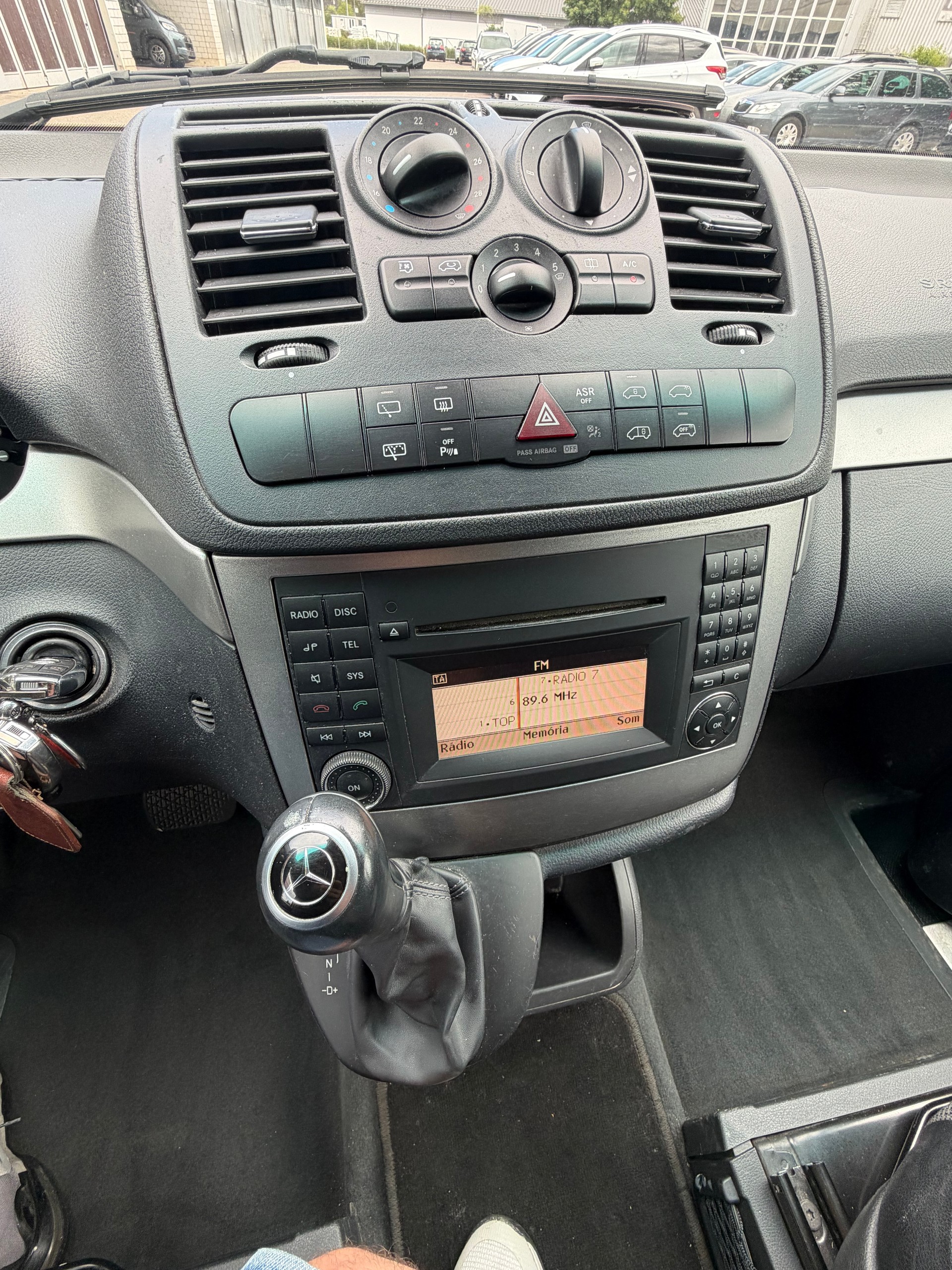 MERCEDES-BENZ Viano 2.2 CDI Blue Efficiency Trend L A-image-6