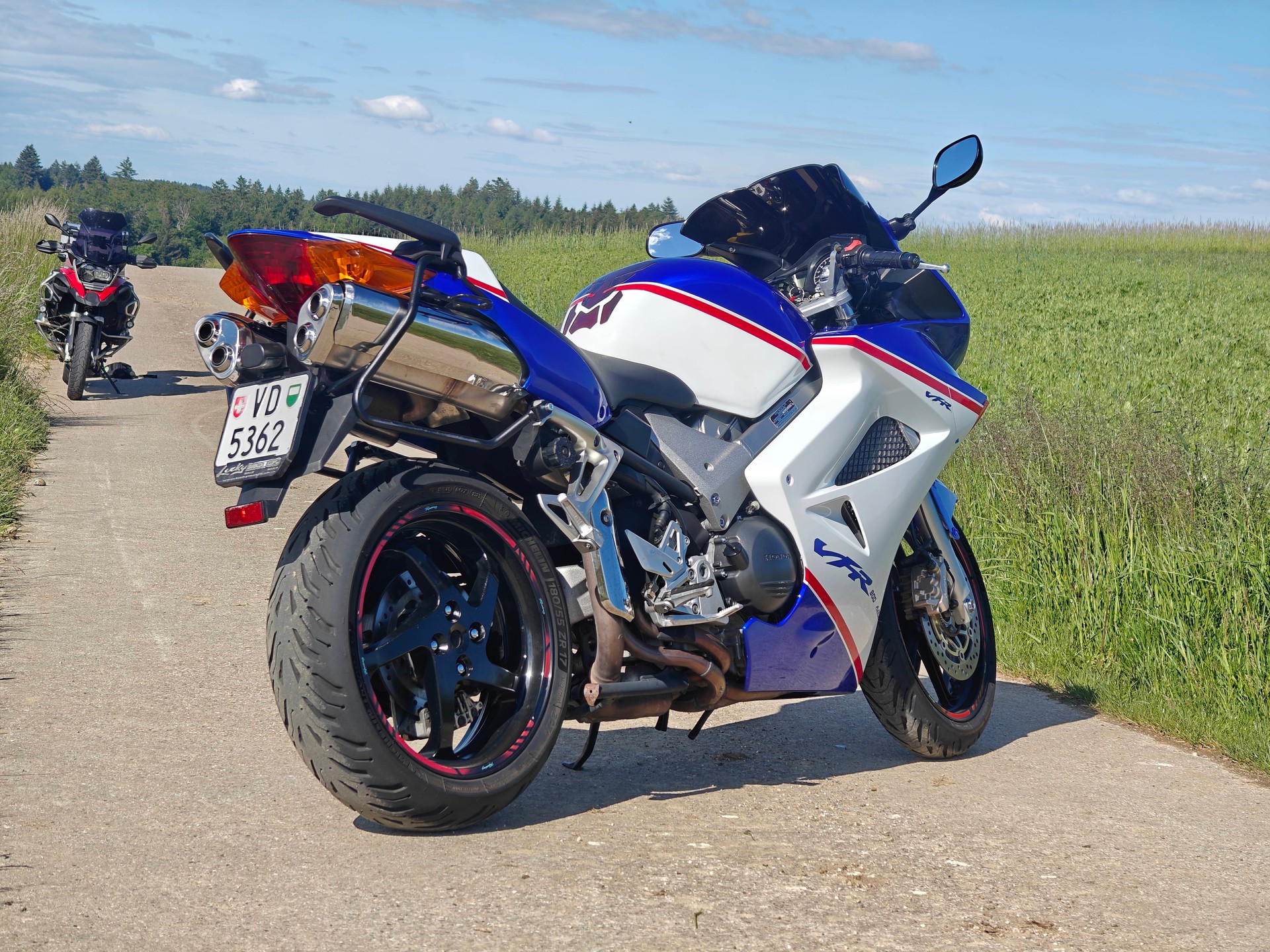HONDA VFR 800 VTEC FI ABS-image-4