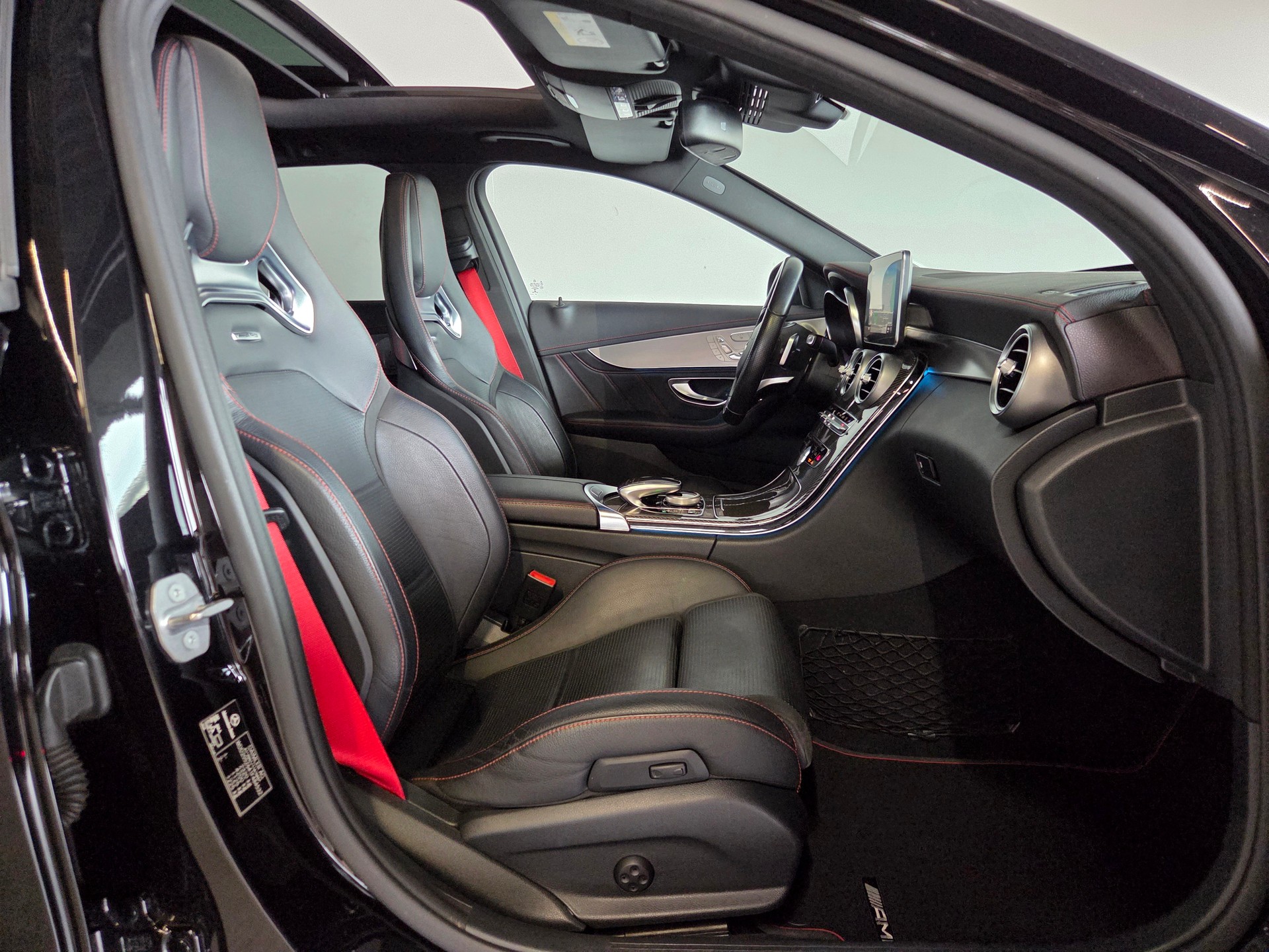 MERCEDES-BENZ C 43 AMG 4matic Kombi-image-12