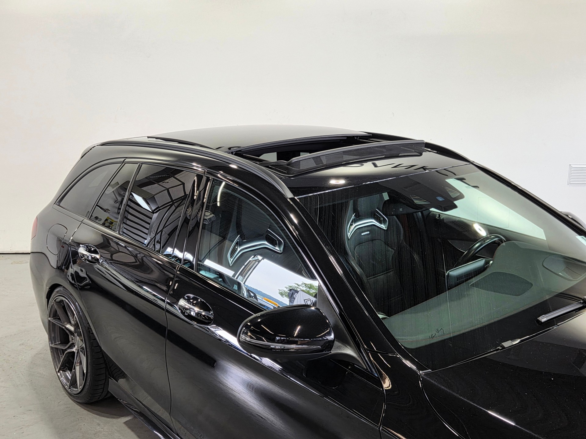 MERCEDES-BENZ C 43 AMG 4matic Kombi-image-9