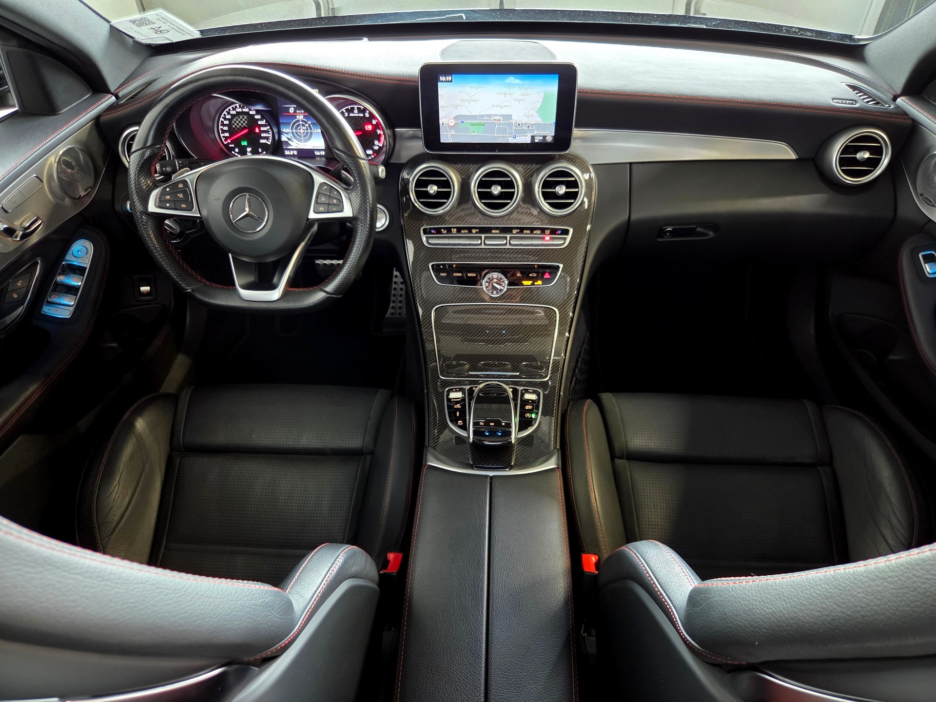 MERCEDES-BENZ C 43 AMG 4matic Kombi-image-6
