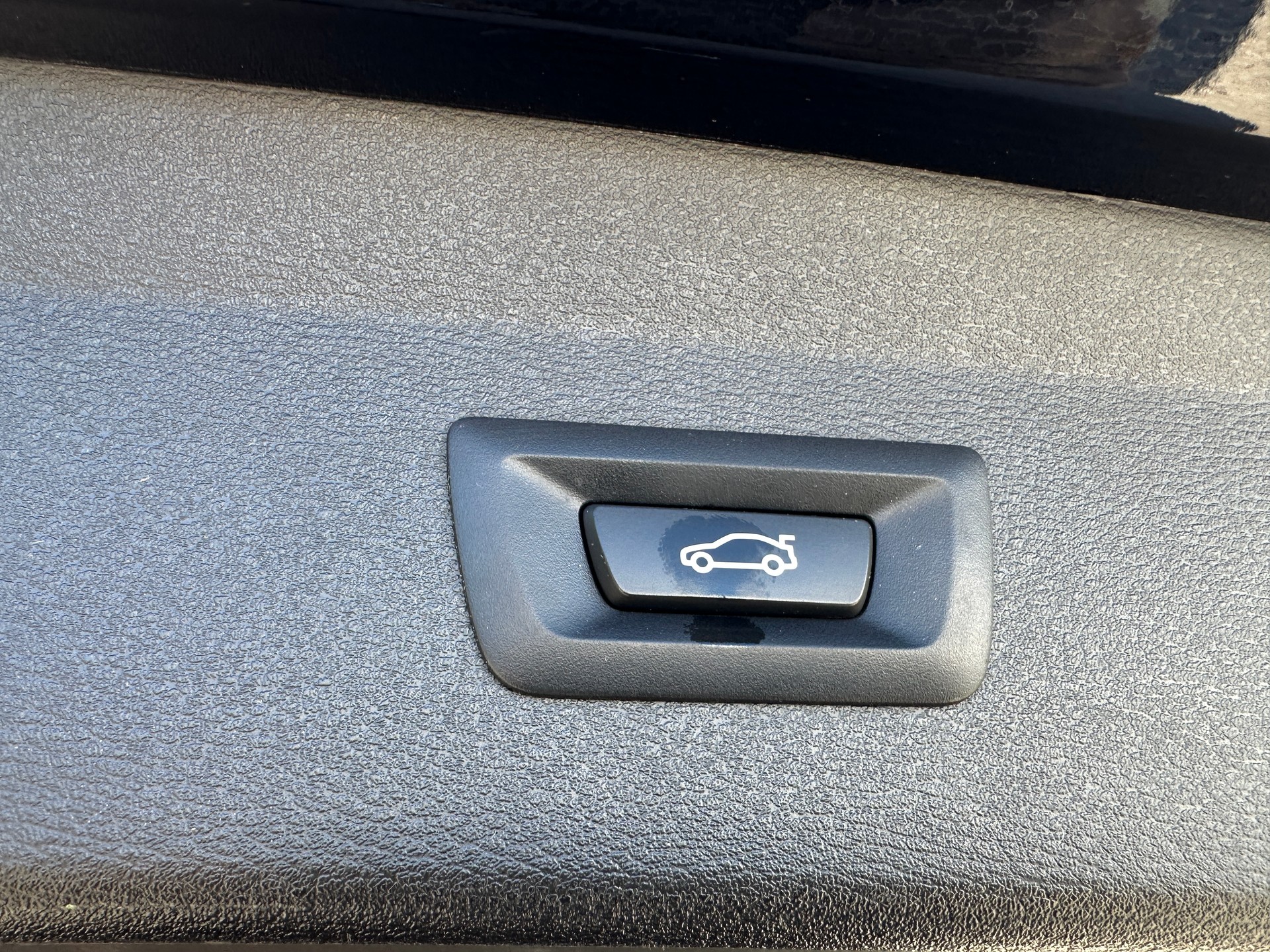 BMW X1 xDrive 25e Steptronic. (CH Auto)-image-10
