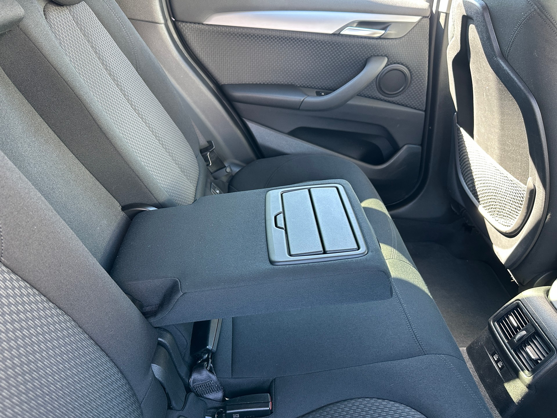 BMW X1 xDrive 25e Steptronic. (CH Auto)-image-16