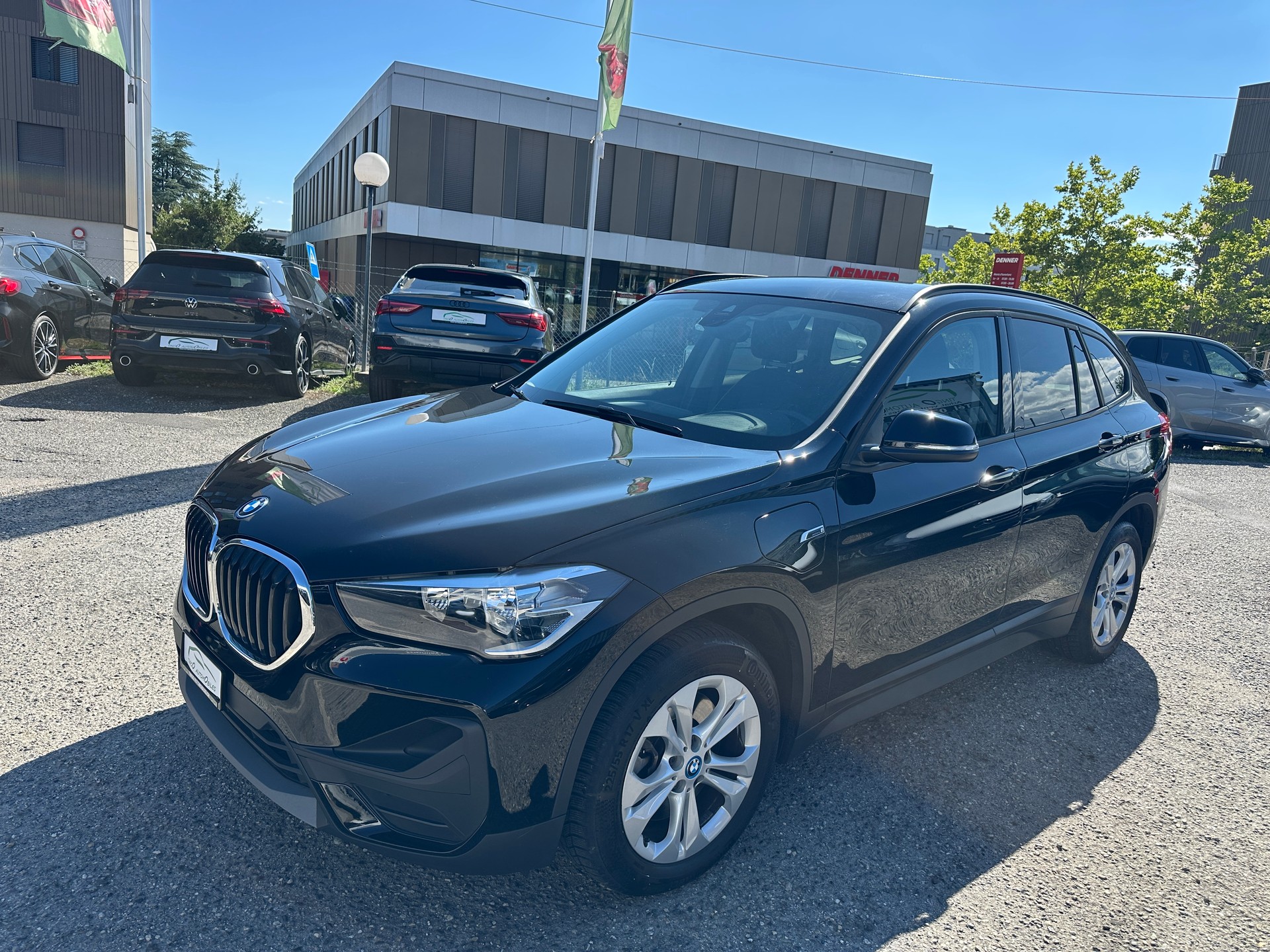 BMW X1 xDrive 25e Steptronic. (CH Auto)-showroom-element-1