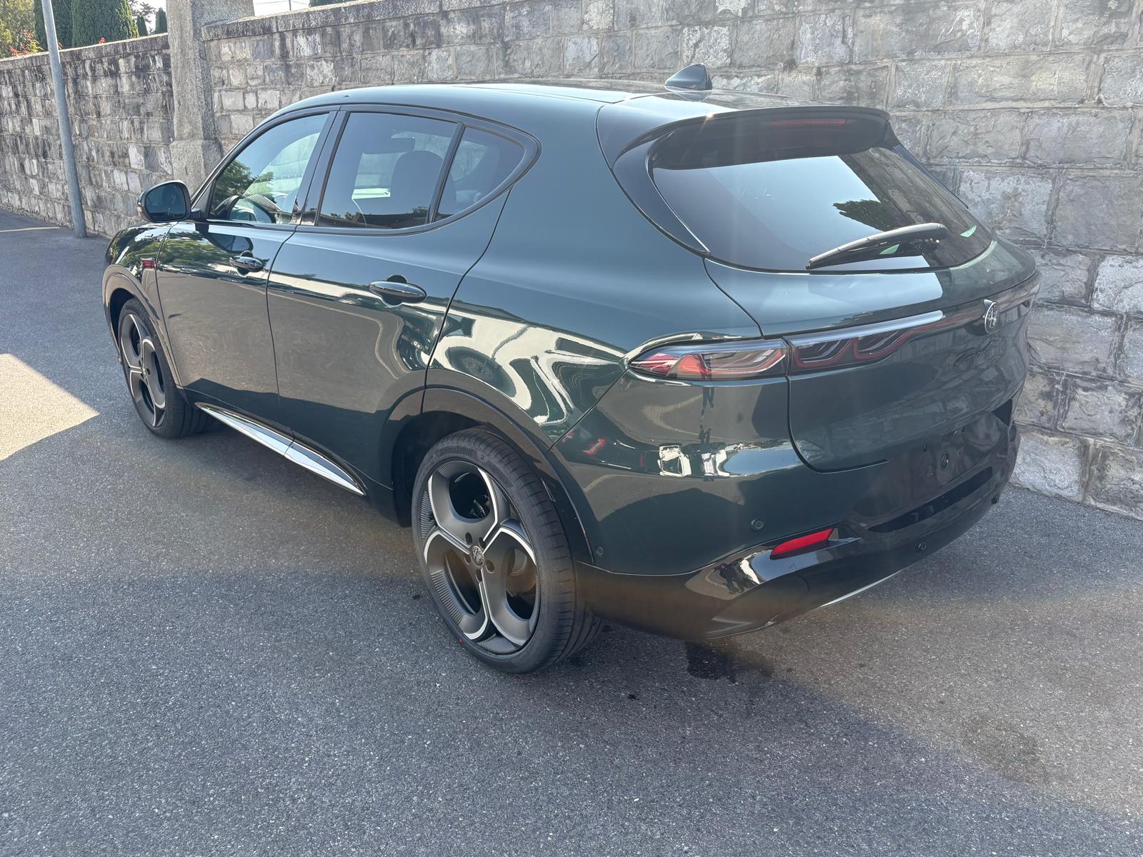 ALFA ROMEO Tonale 1.5 Hybrid Sport Speciale-showroom-element-2