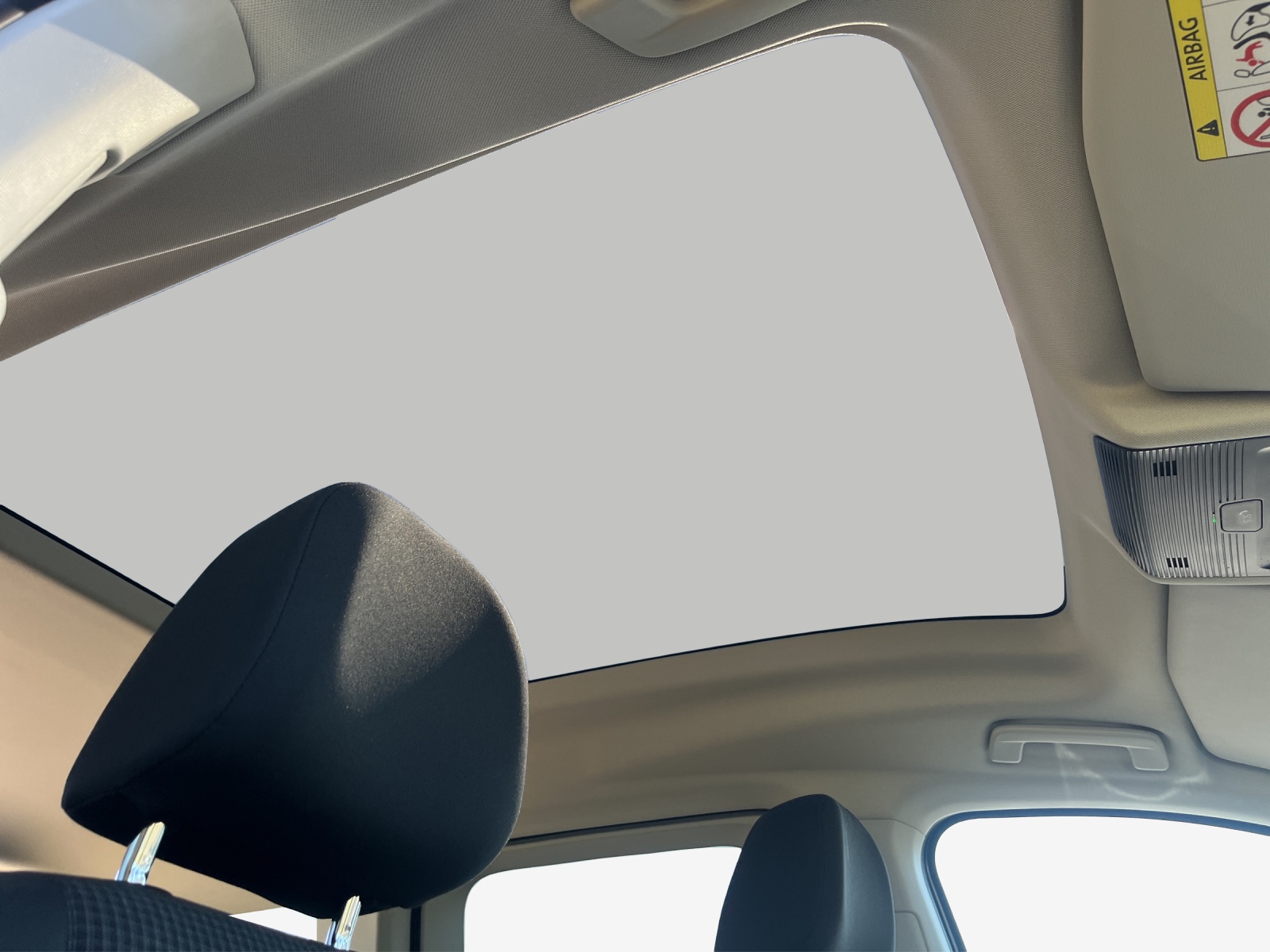 VW Caddy 2.0 TDI Liberty DSG-image-13