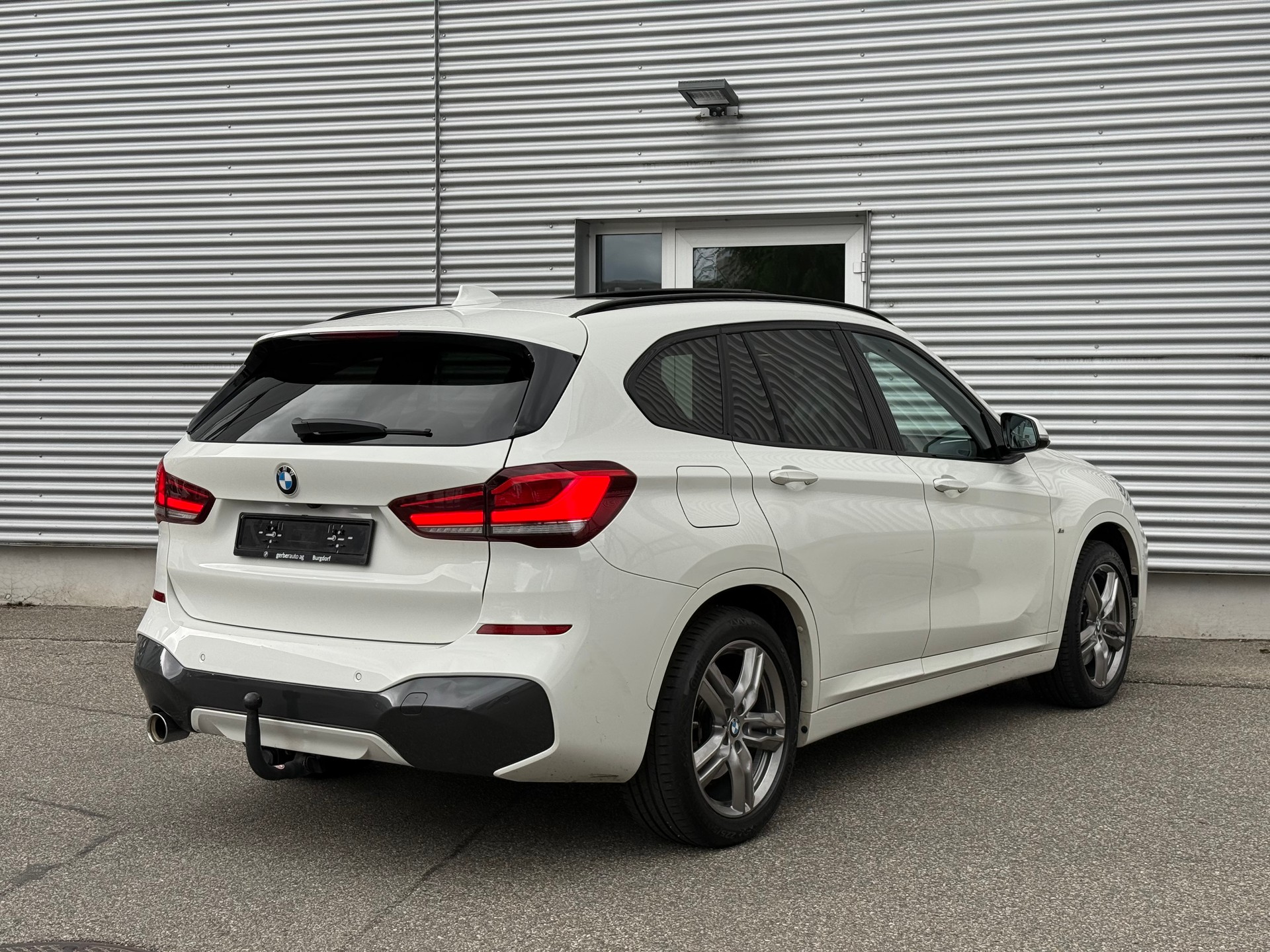 BMW X1 xDrive 25e M Sport Steptronic-showroom-element-2
