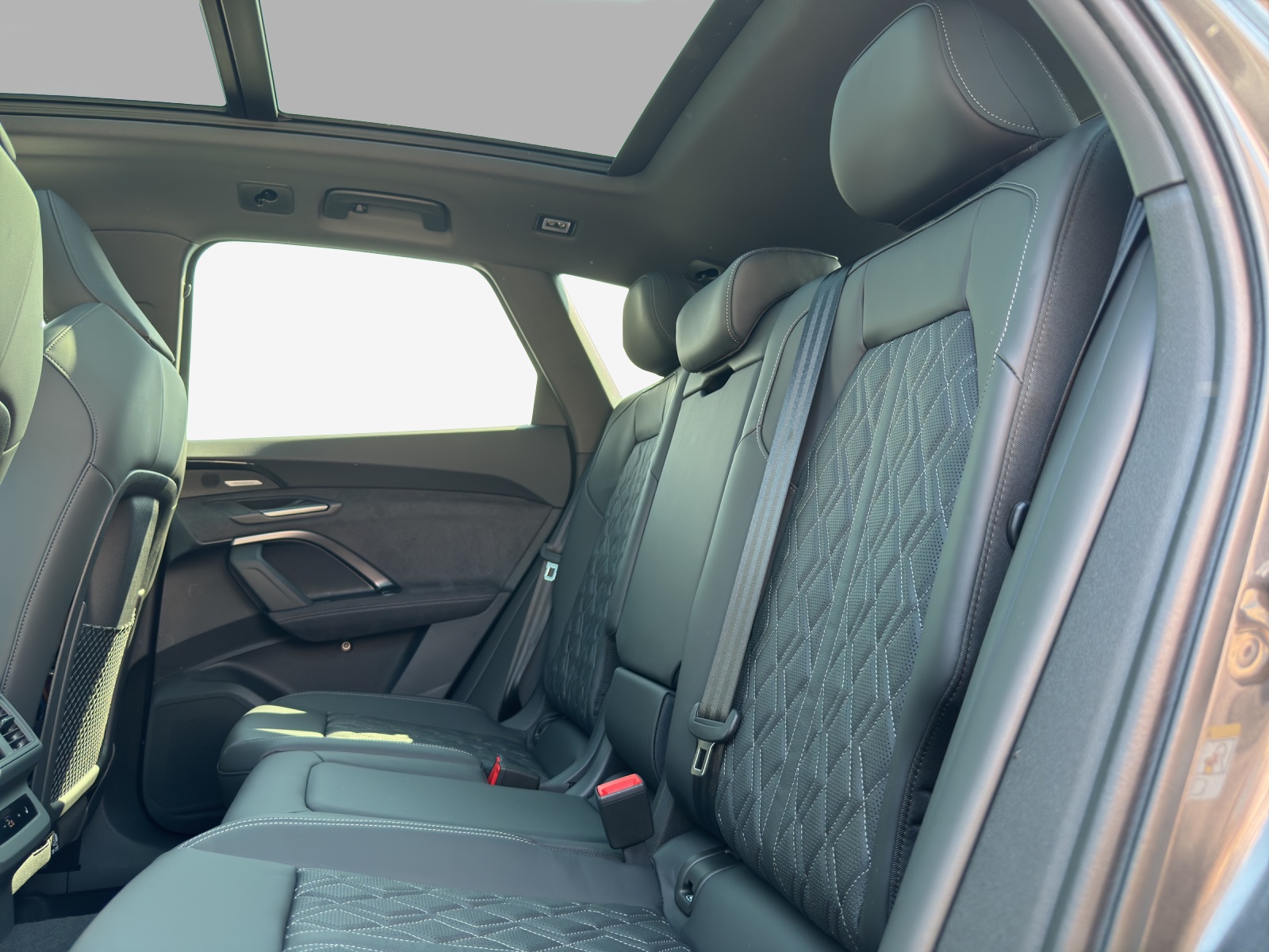 AUDI SQ5 TFSI quattro S-tronic-image-11