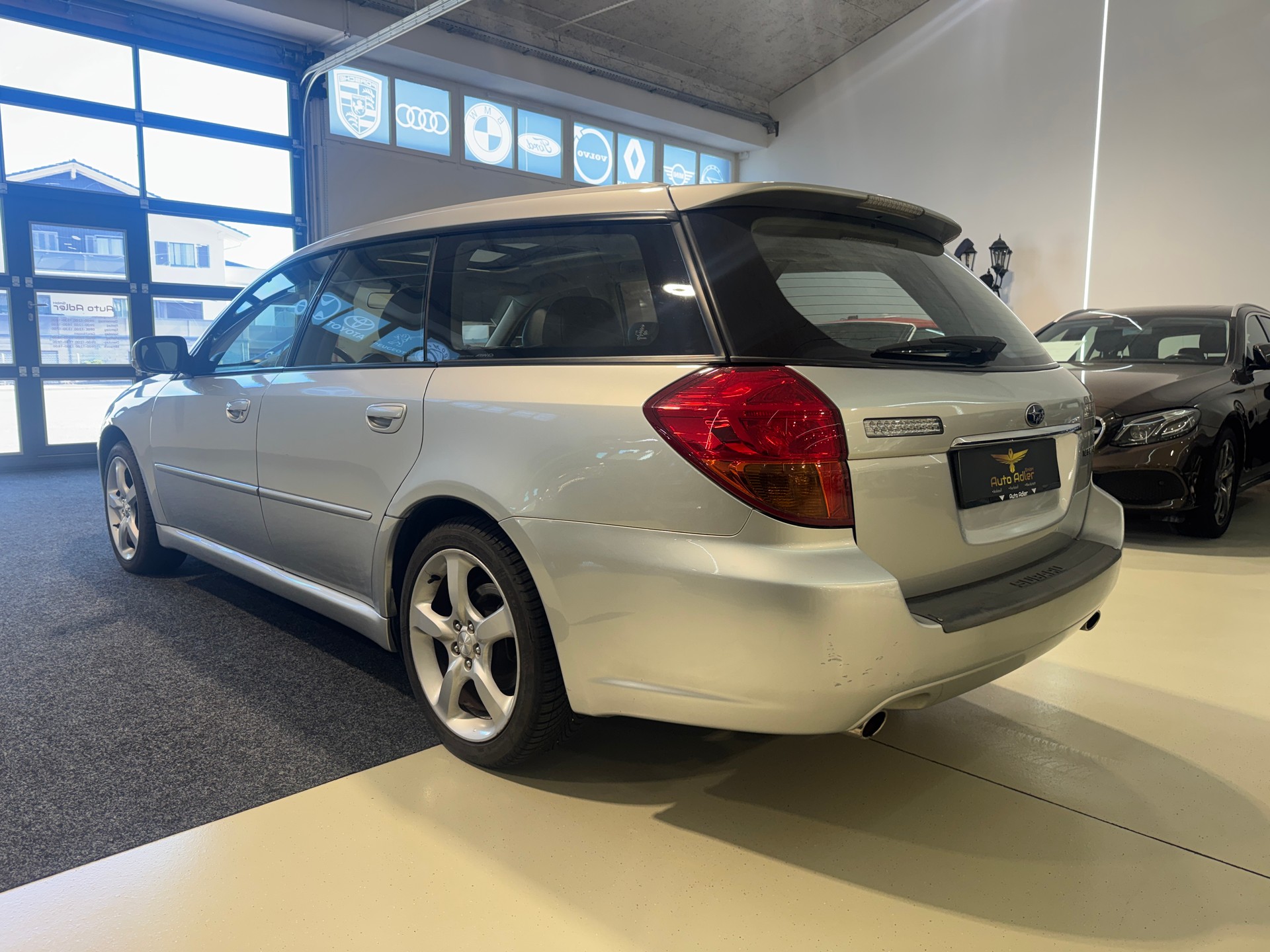 SUBARU Legacy 2.5i AWD Limited Automatic-image-4
