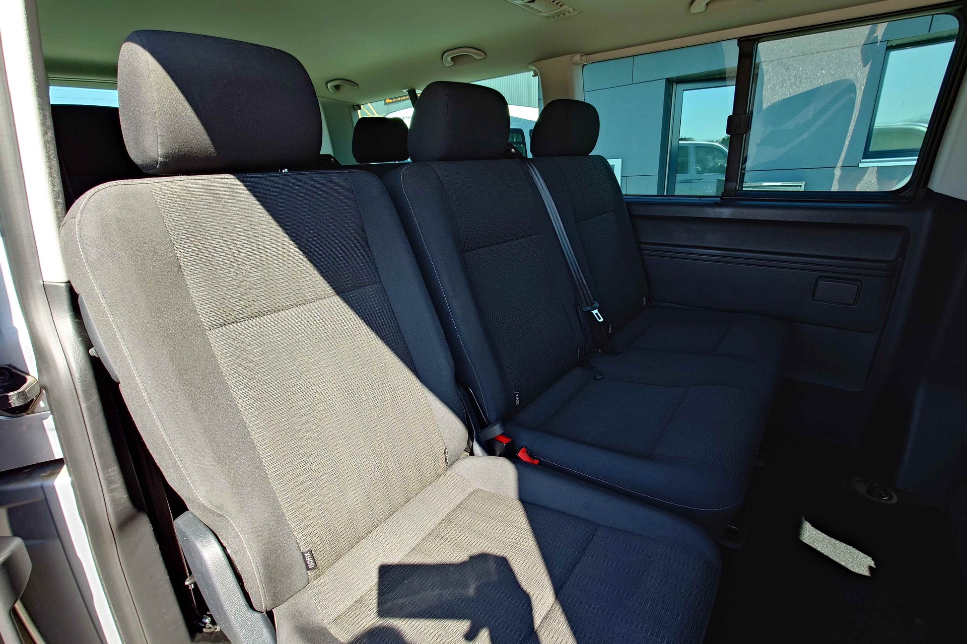 VW T6 Caravelle 3000 2.0 TDI 150-image-8