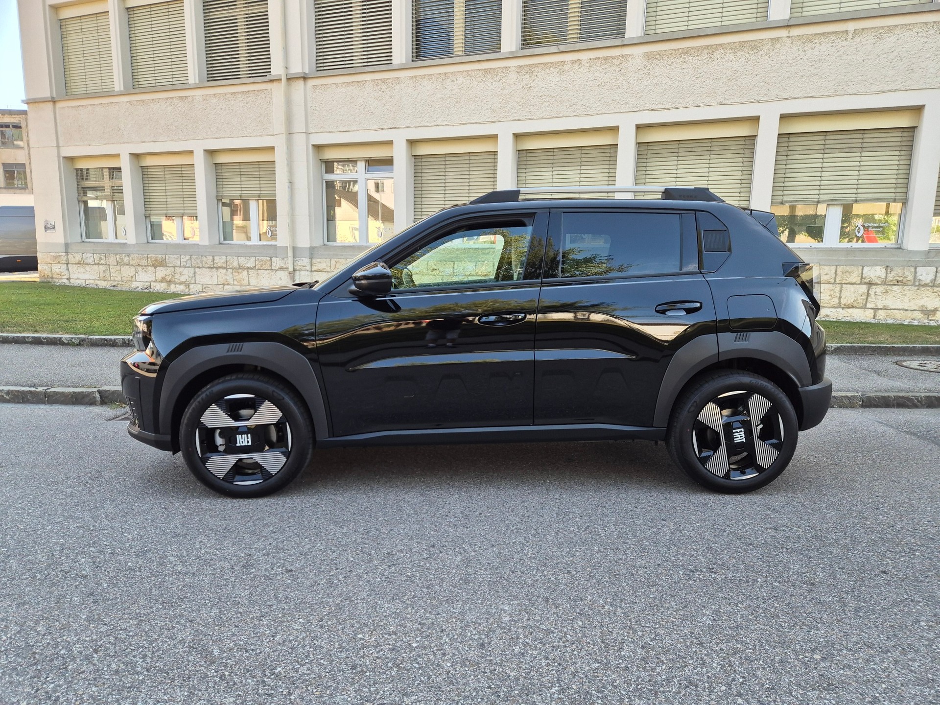 FIAT Grande Panda MHEV La Prima 5 ANS GARANTIE-showroom-element-1
