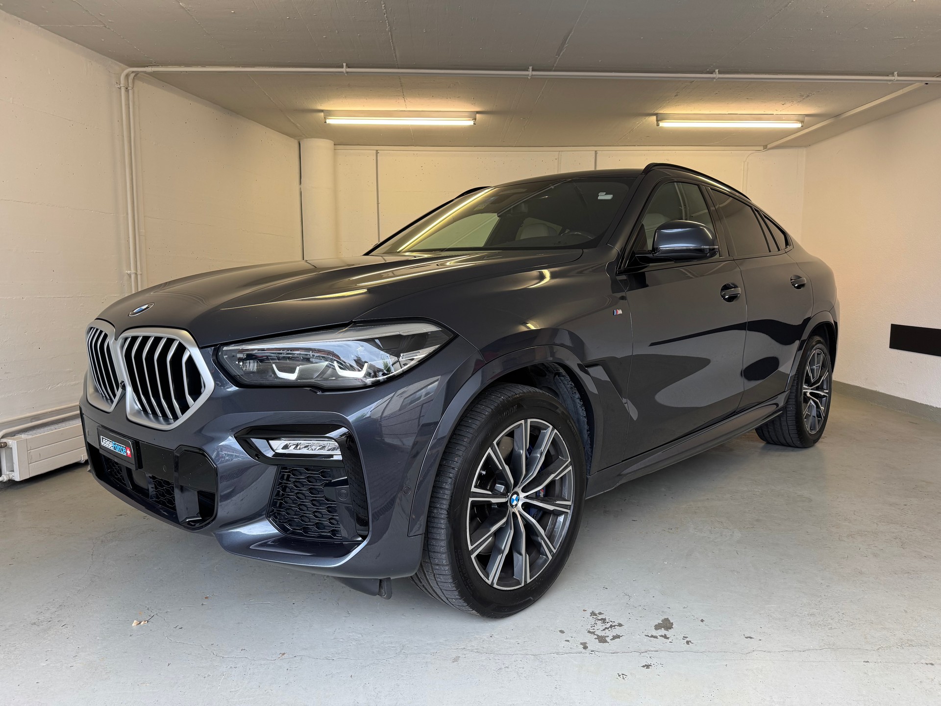 BMW X6 xDrive 48V 40d Steptronic M Sport-image-1
