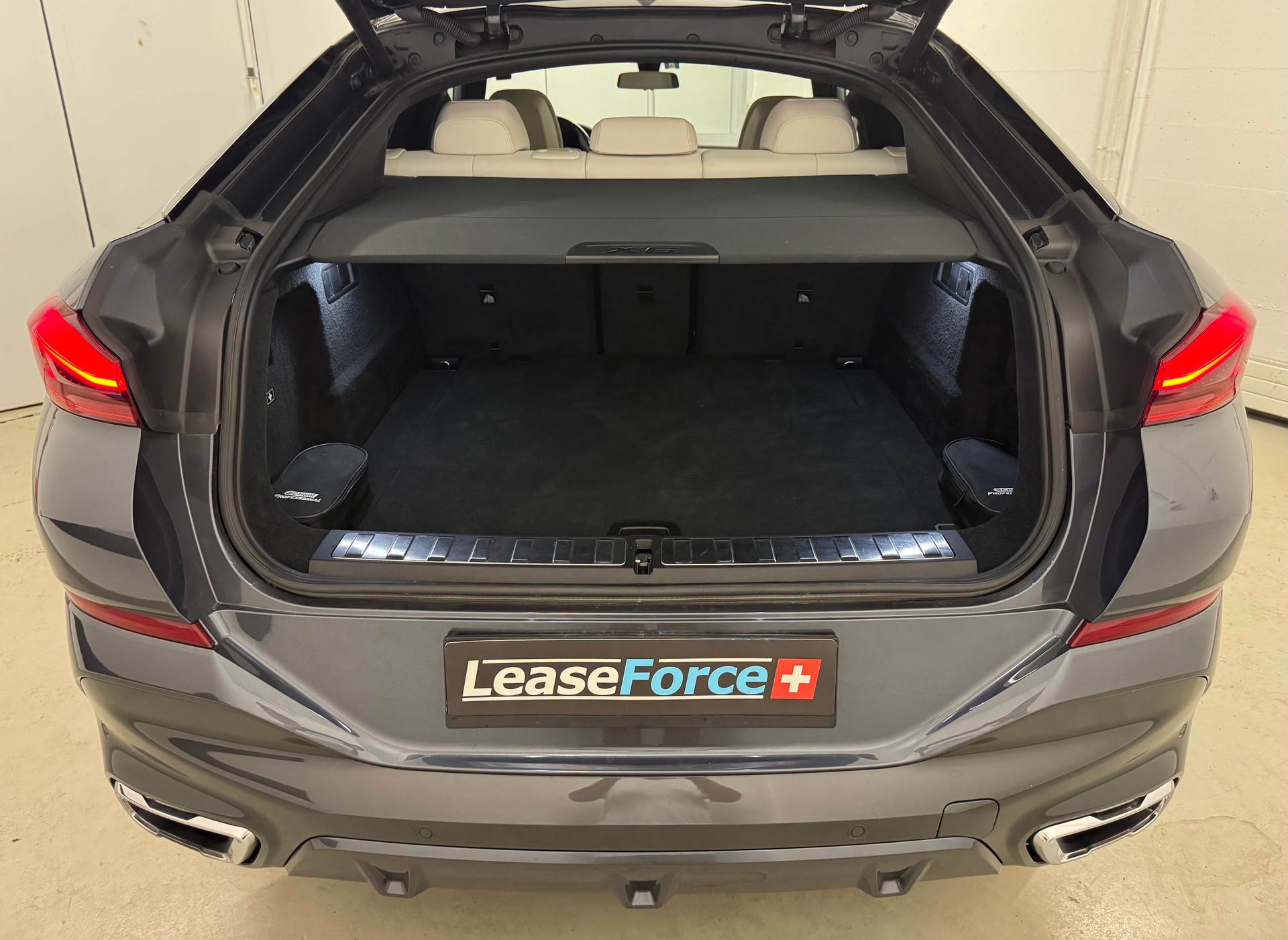 BMW X6 xDrive 48V 40d Steptronic M Sport-image-9