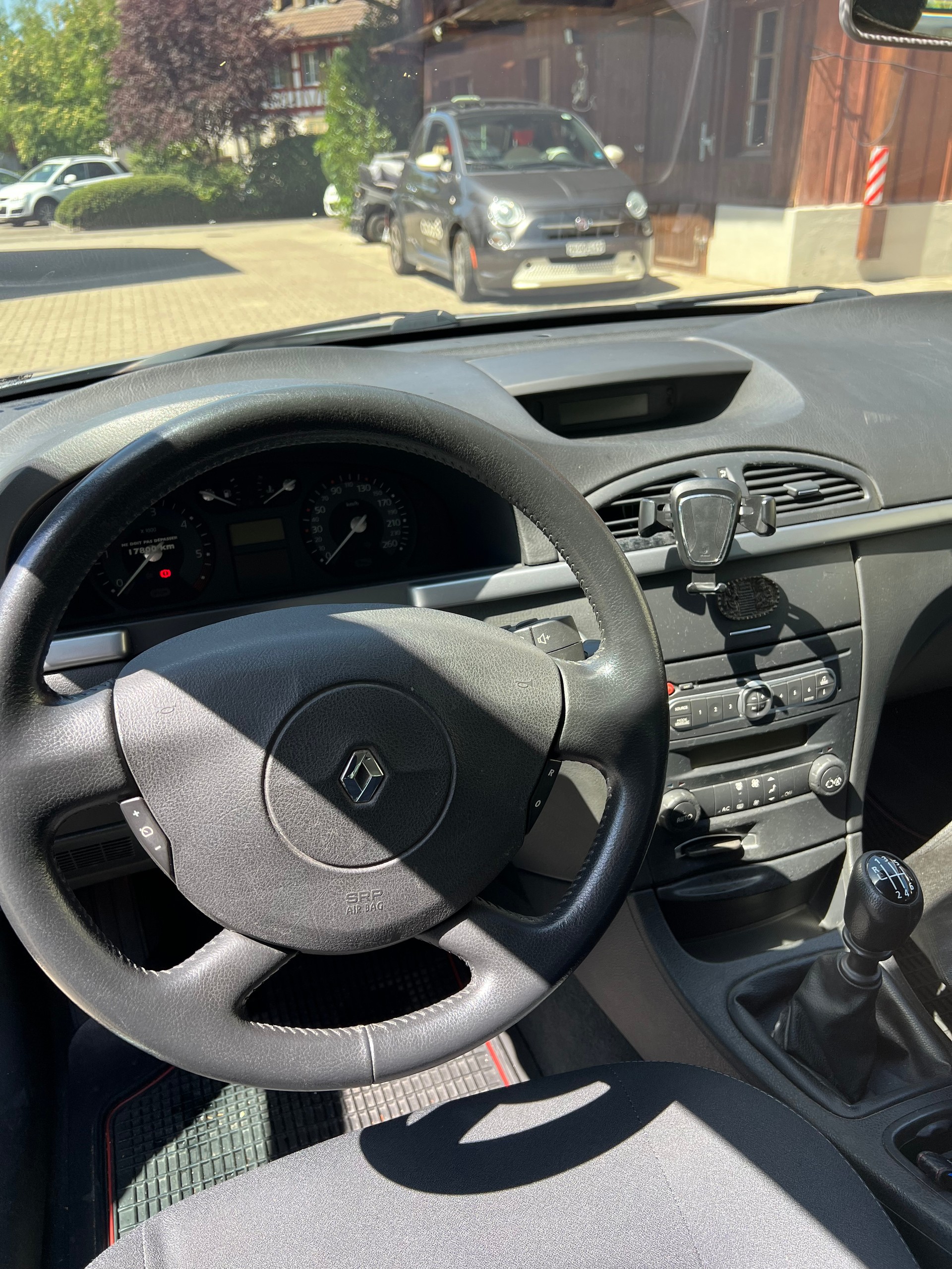 RENAULT Laguna 1.9 dCi Expression-image-5