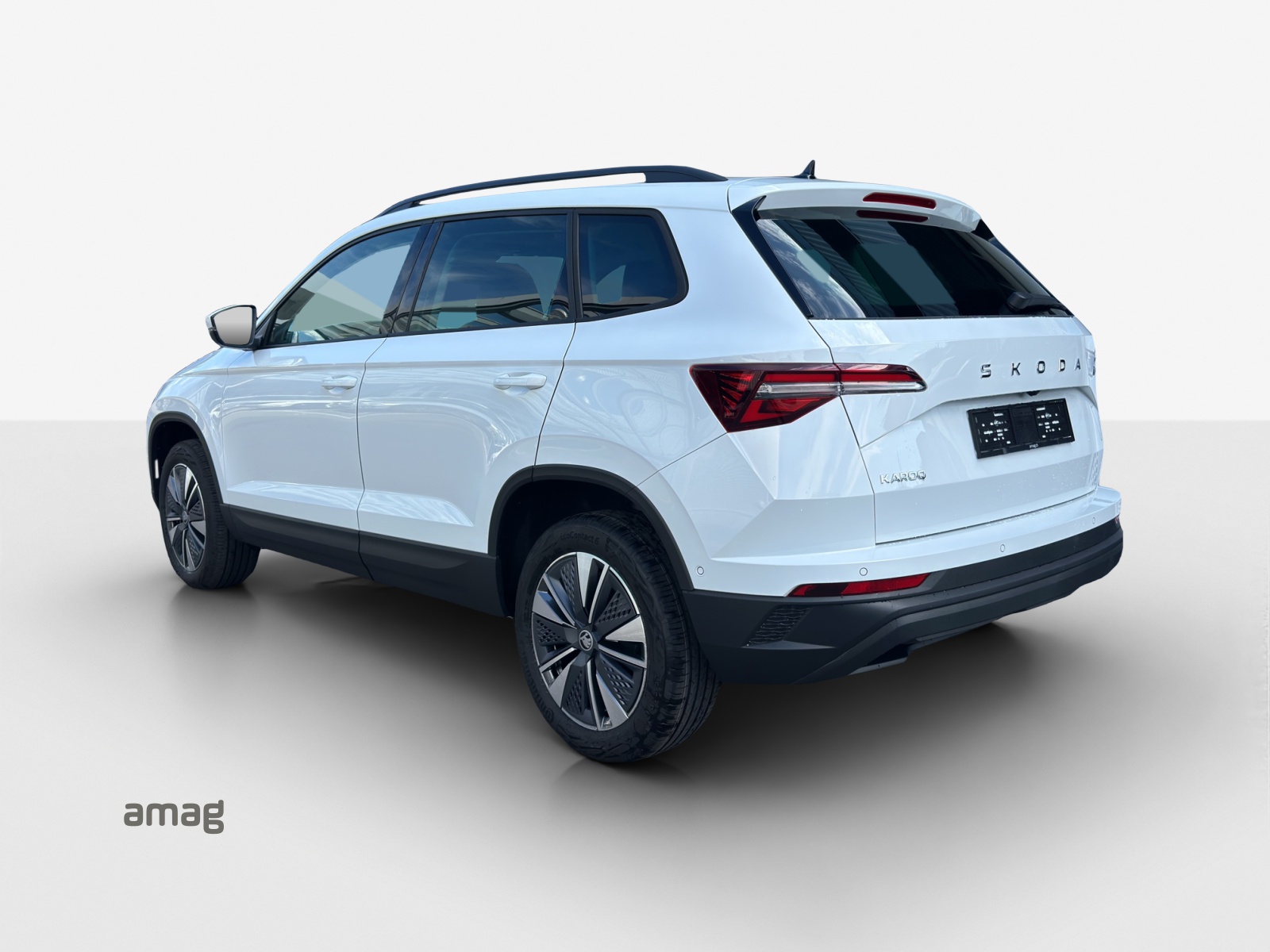 SKODA Karoq 1.5 TSI Dynamic DSG-showroom-element-2