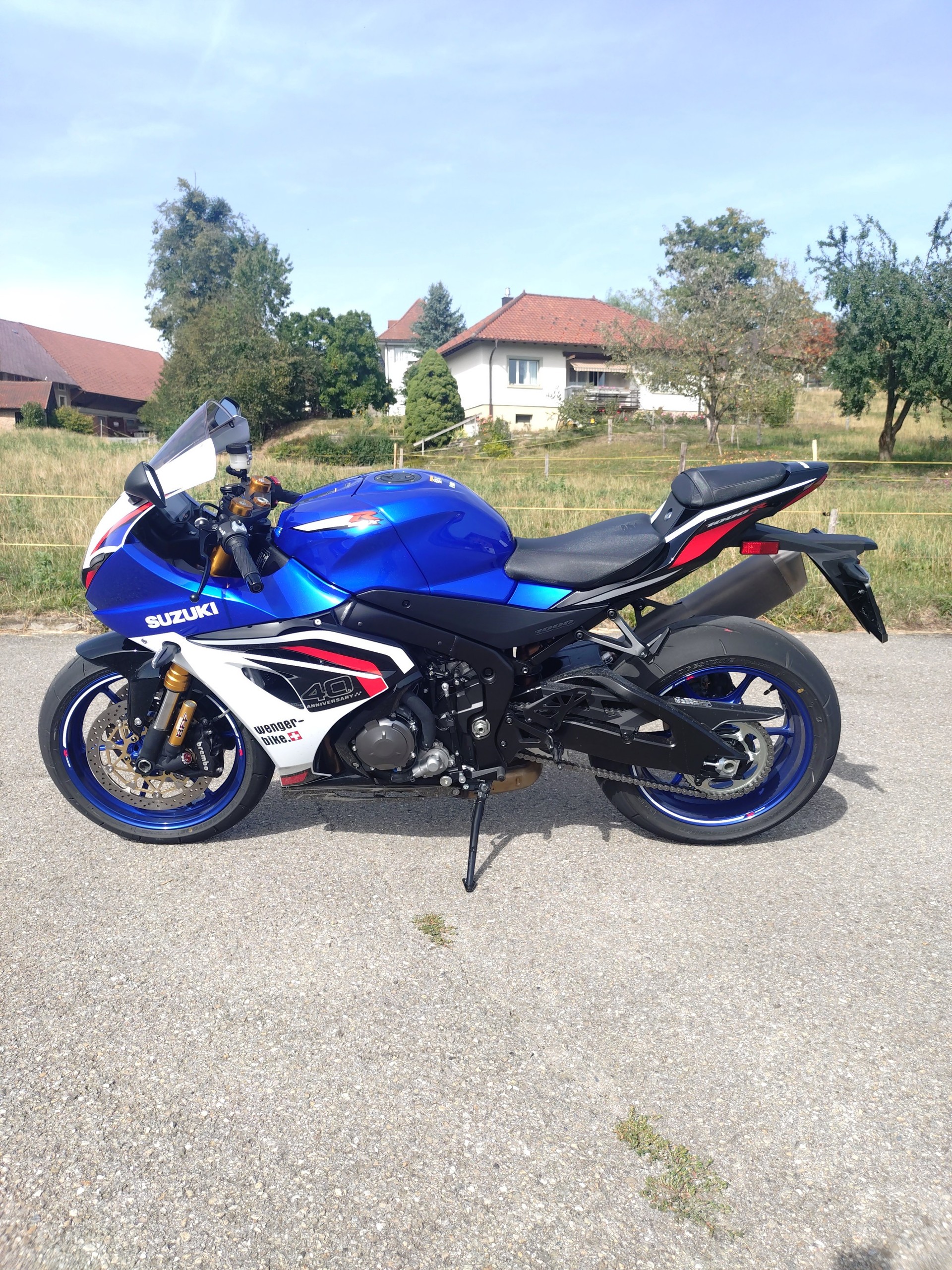 SUZUKI GSX-R 1000R-image-2