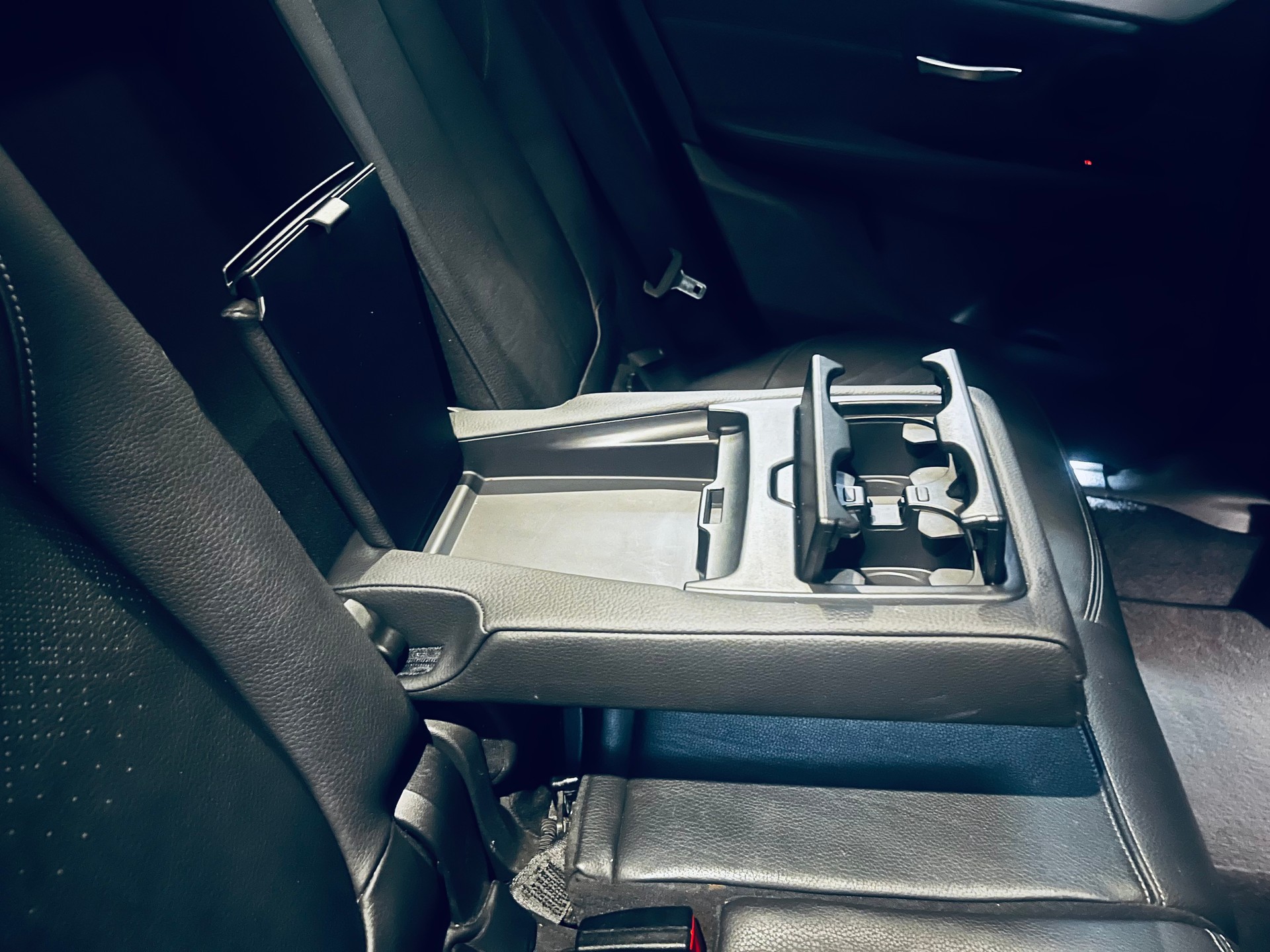 BMW 225i Active Tourer Sport Line Steptronic-image-15
