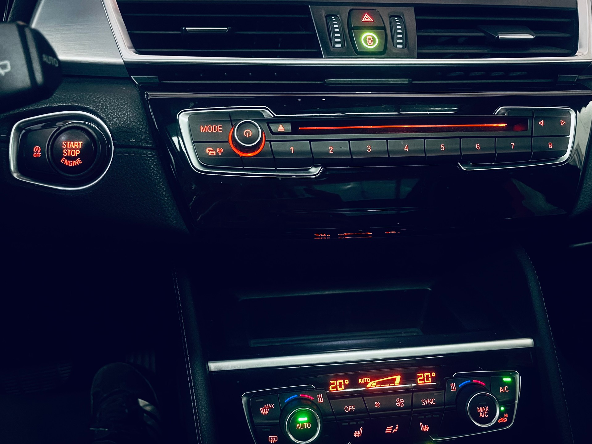 BMW 225i Active Tourer Sport Line Steptronic-image-22