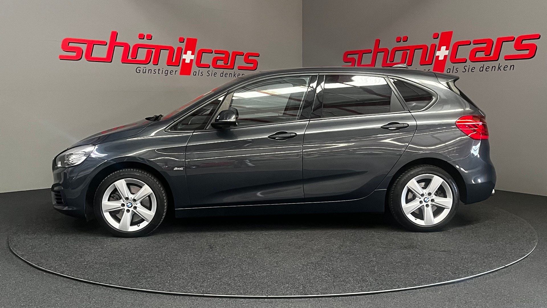 BMW 225i Active Tourer Sport Line Steptronic-showroom-element-2