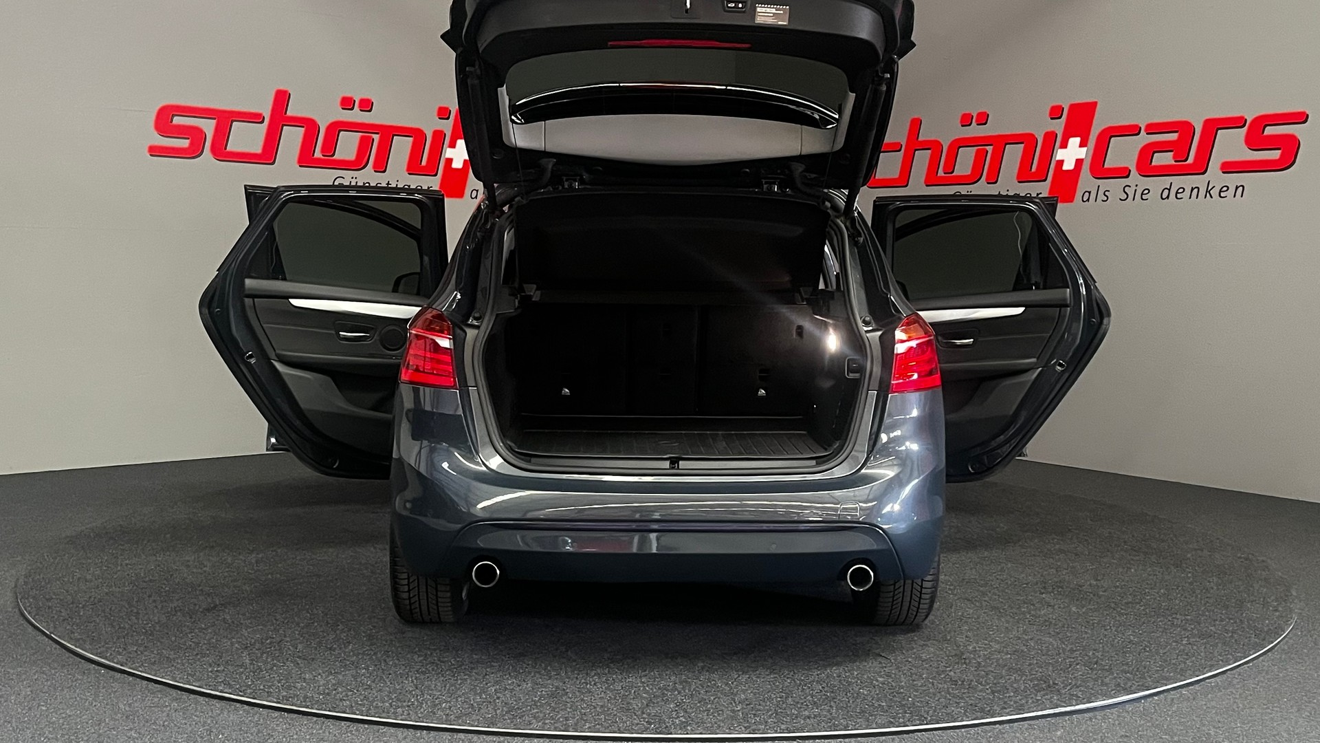BMW 225i Active Tourer Sport Line Steptronic-image-4