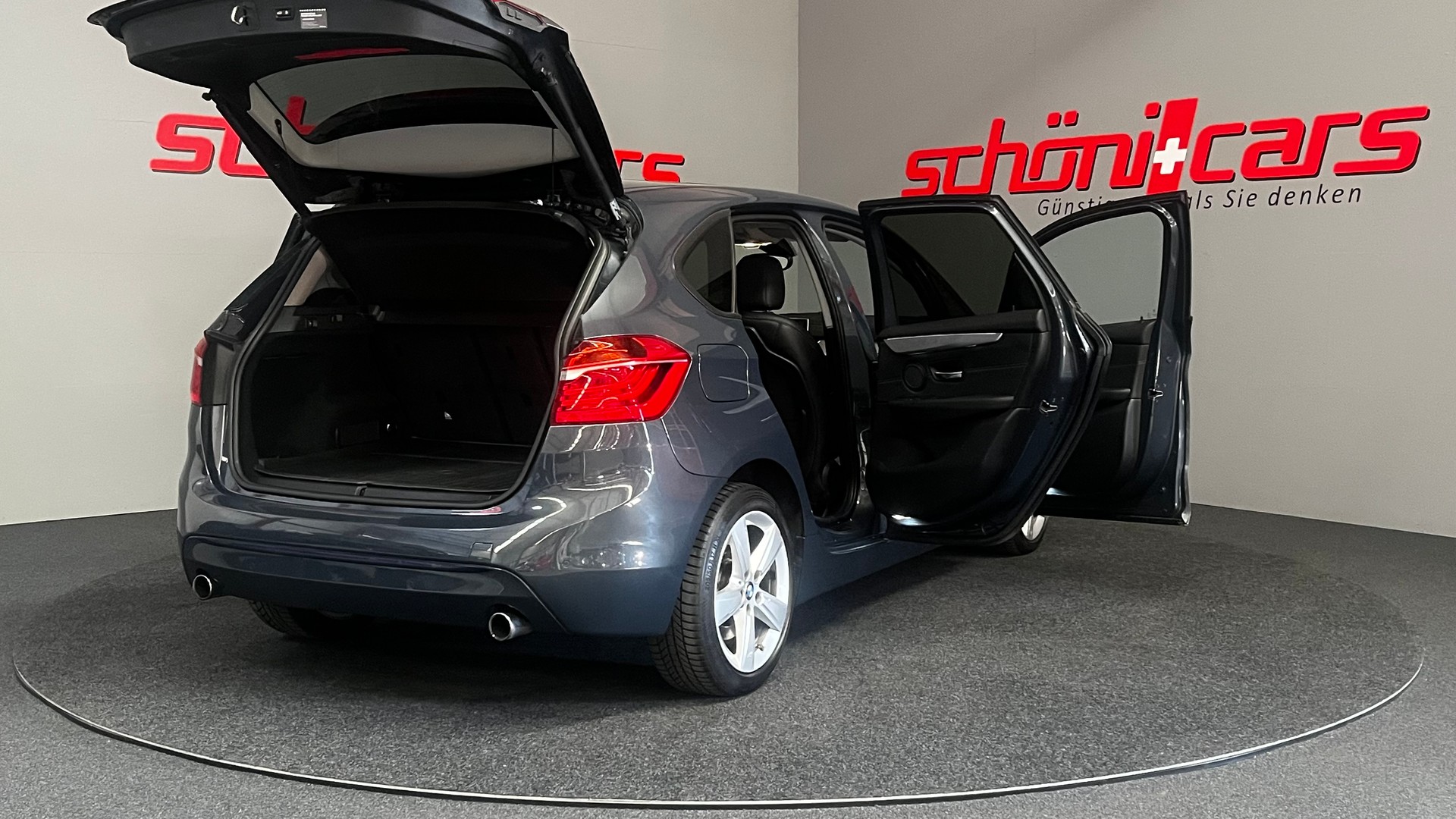BMW 225i Active Tourer Sport Line Steptronic-image-5