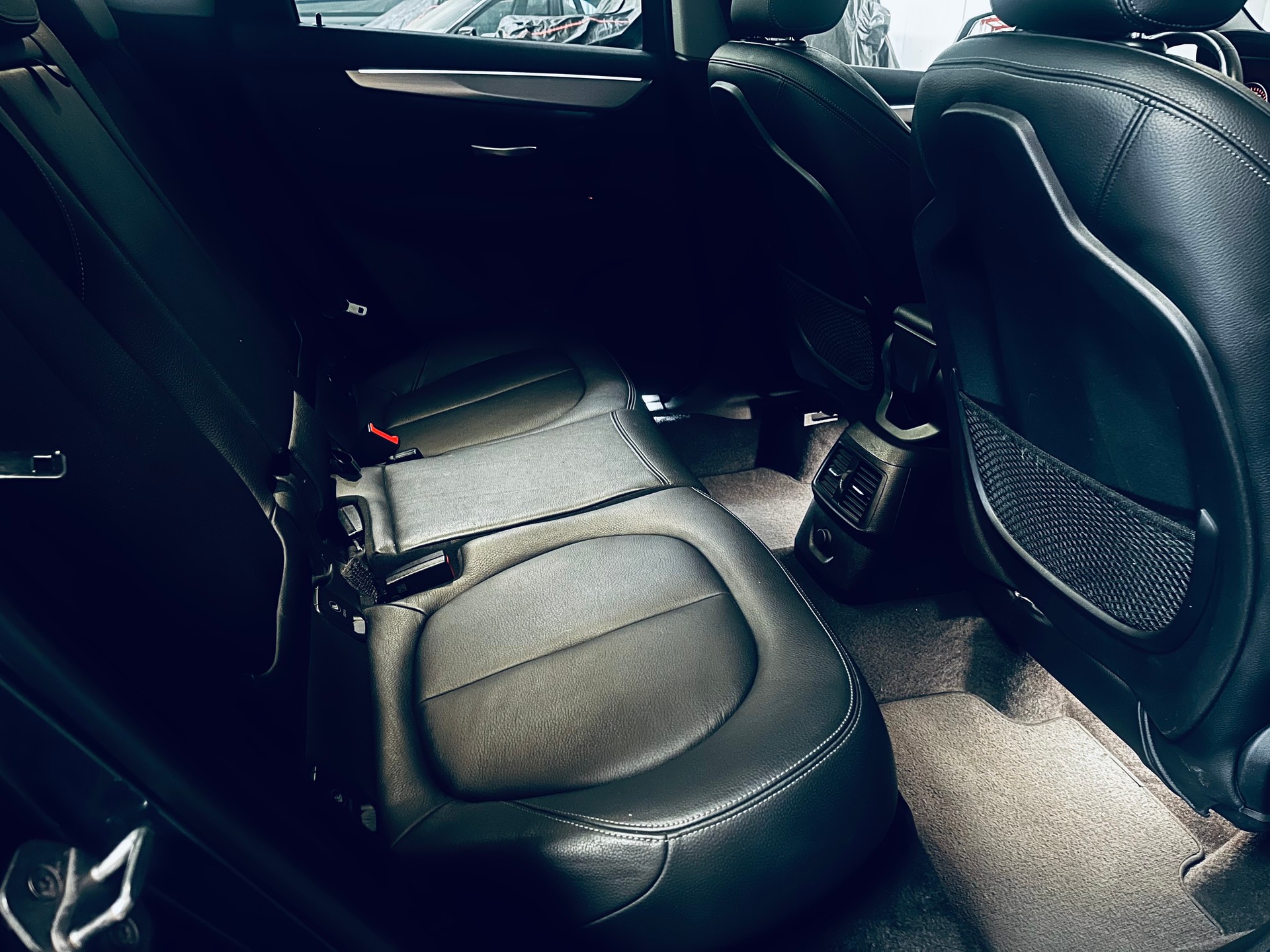 BMW 225i Active Tourer Sport Line Steptronic-image-14