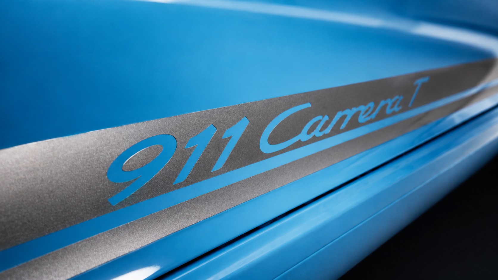 PORSCHE 911 Carrera T-showroom-element-1