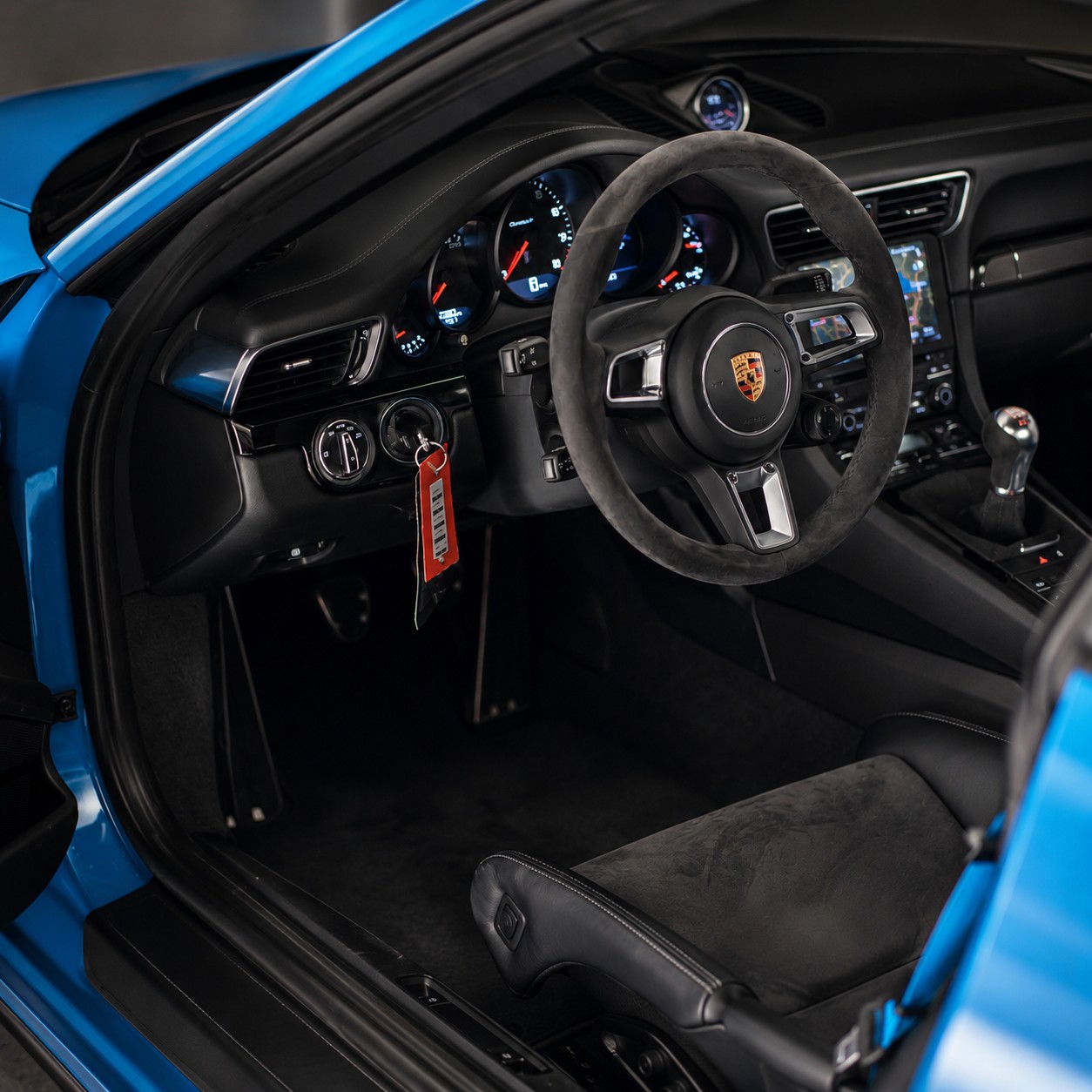 PORSCHE 911 Carrera T-showroom-element-3