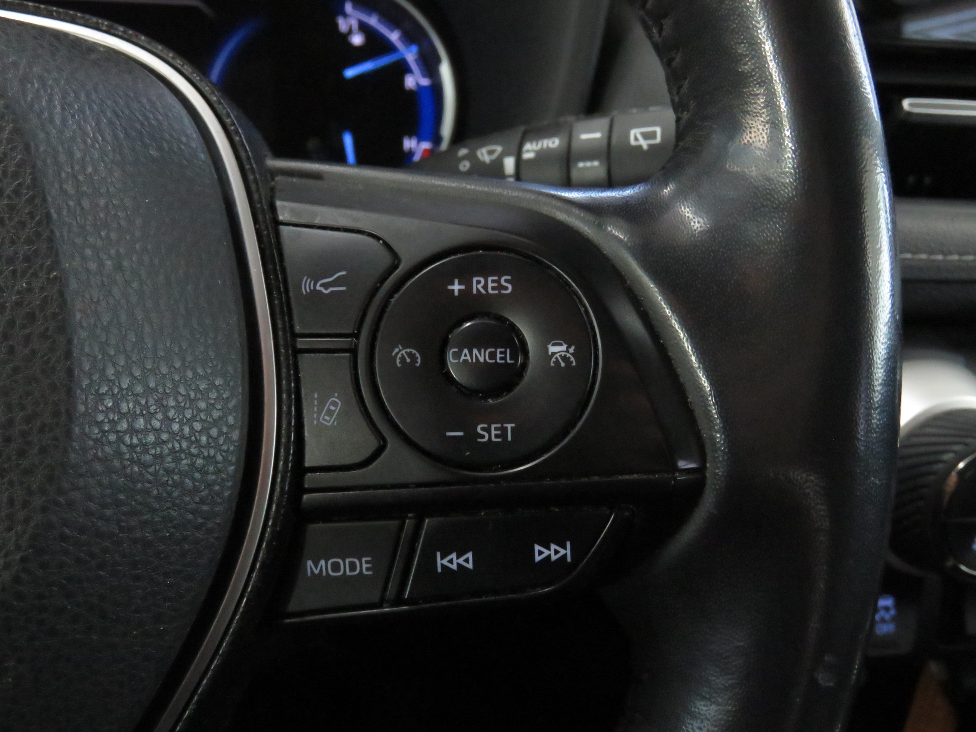 TOYOTA RAV-4 2.5 HSD Trend e-CVT 4WD Automat, Fixpreis !!!-image-15