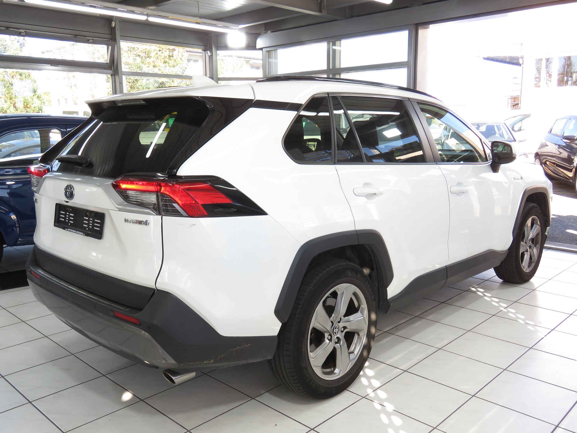 TOYOTA RAV-4 2.5 HSD Trend e-CVT 4WD Automat, Fixpreis !!!-showroom-element-3