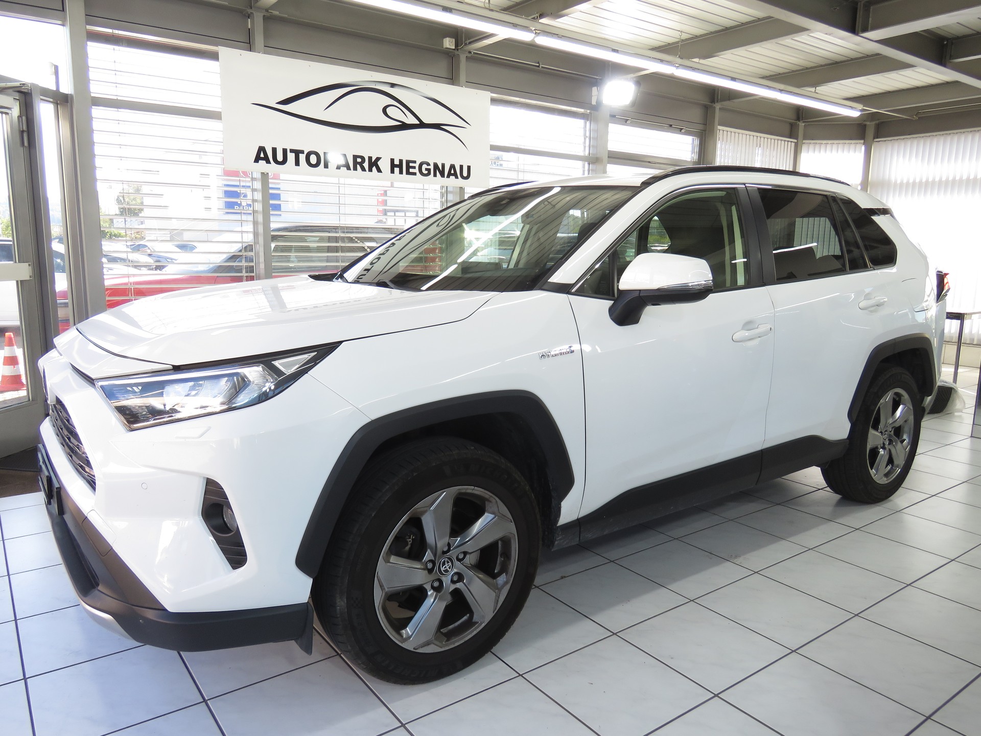 TOYOTA RAV-4 2.5 HSD Trend e-CVT 4WD Automat, Fixpreis !!!