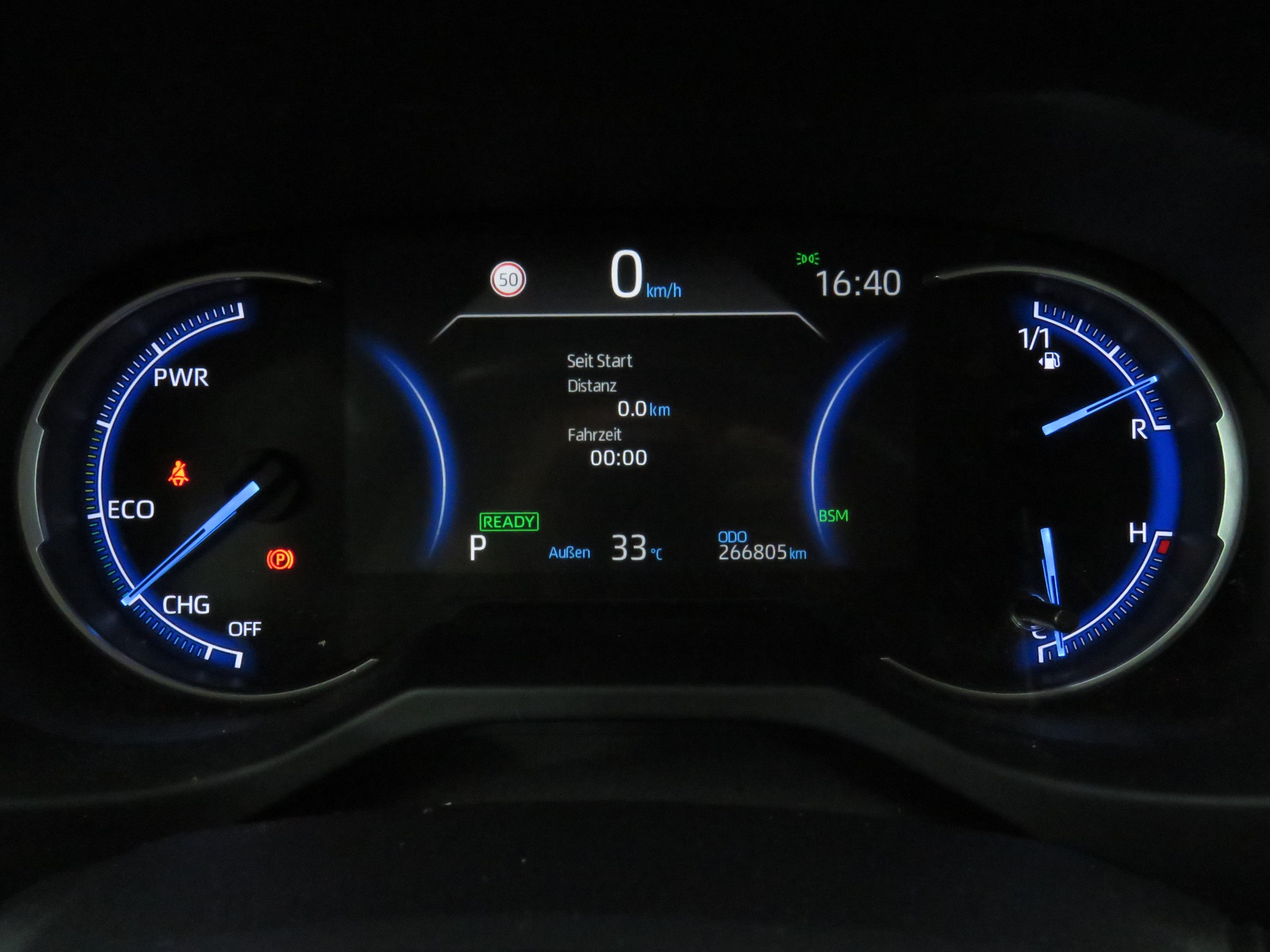 TOYOTA RAV-4 2.5 HSD Trend e-CVT 4WD Automat, Fixpreis !!!-image-13