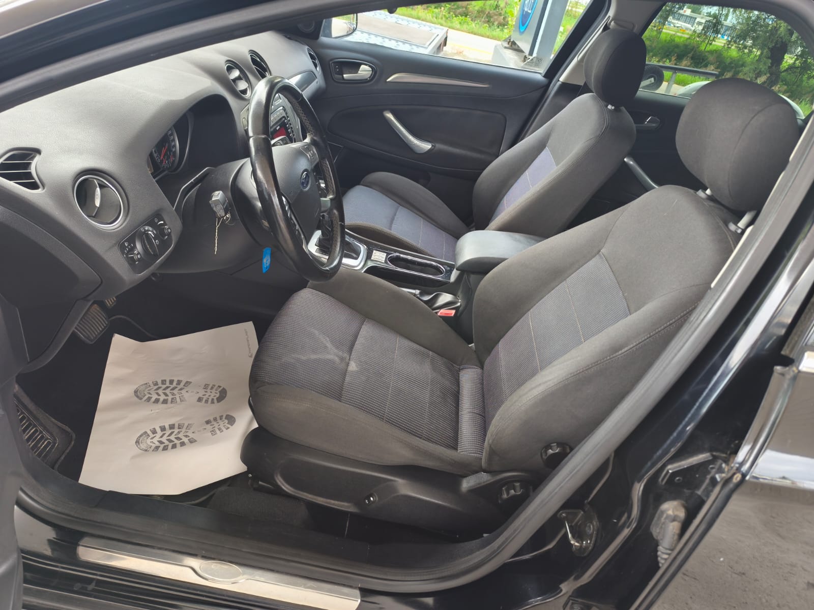 FORD Mondeo 2.0 TDCi 16V Titanium Executive Automatic-image-8