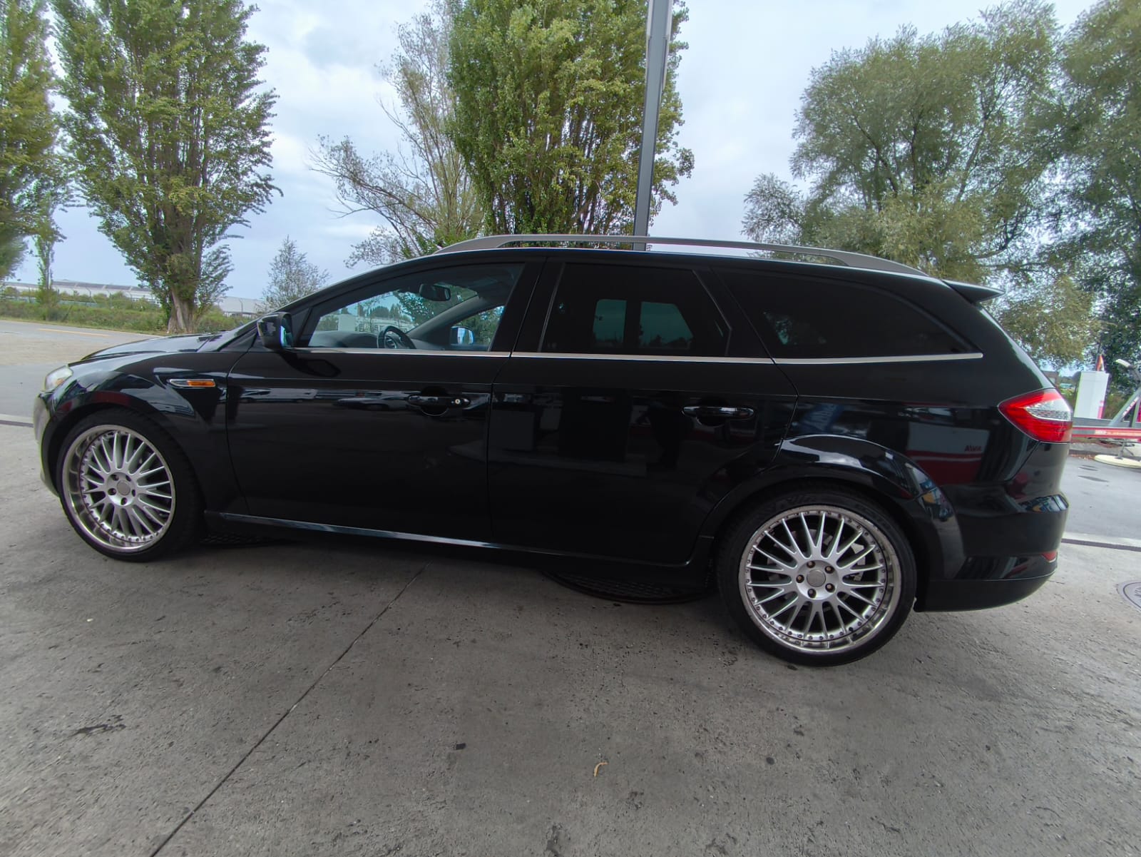 FORD Mondeo 2.0 TDCi 16V Titanium Executive Automatic-image-23