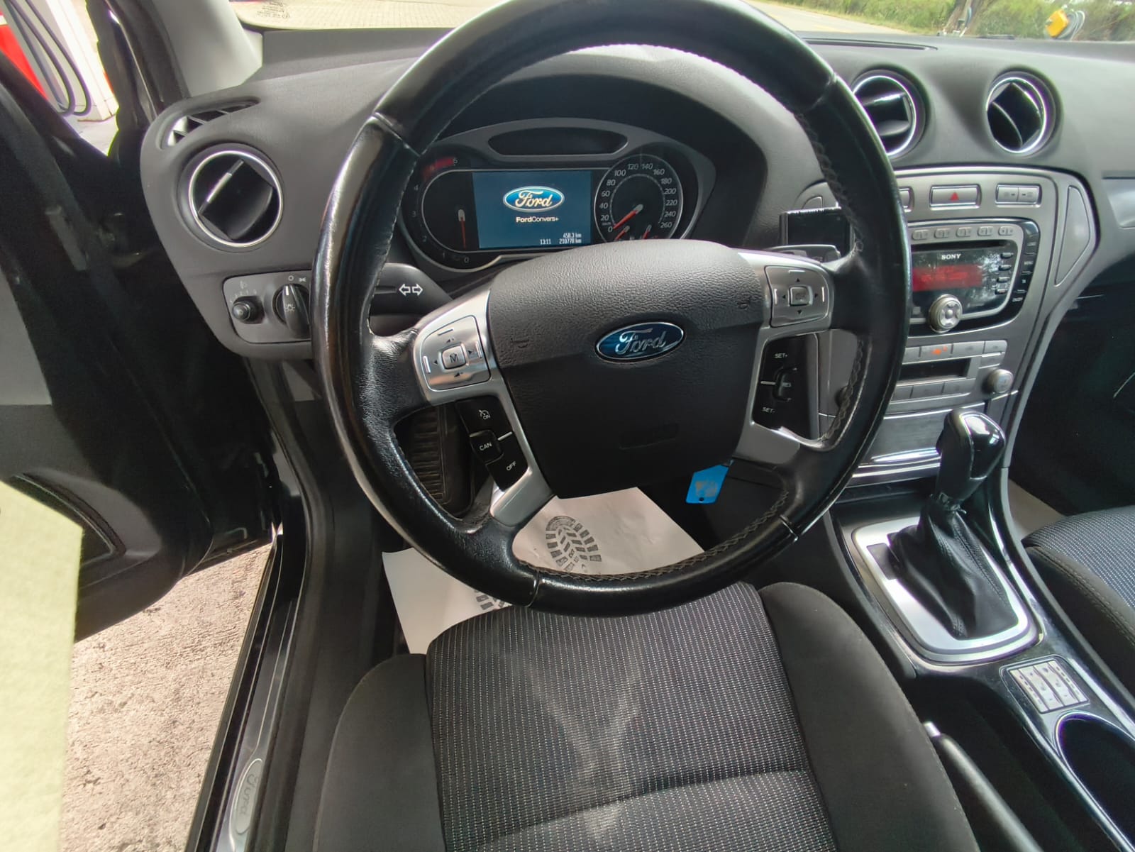 FORD Mondeo 2.0 TDCi 16V Titanium Executive Automatic-image-16