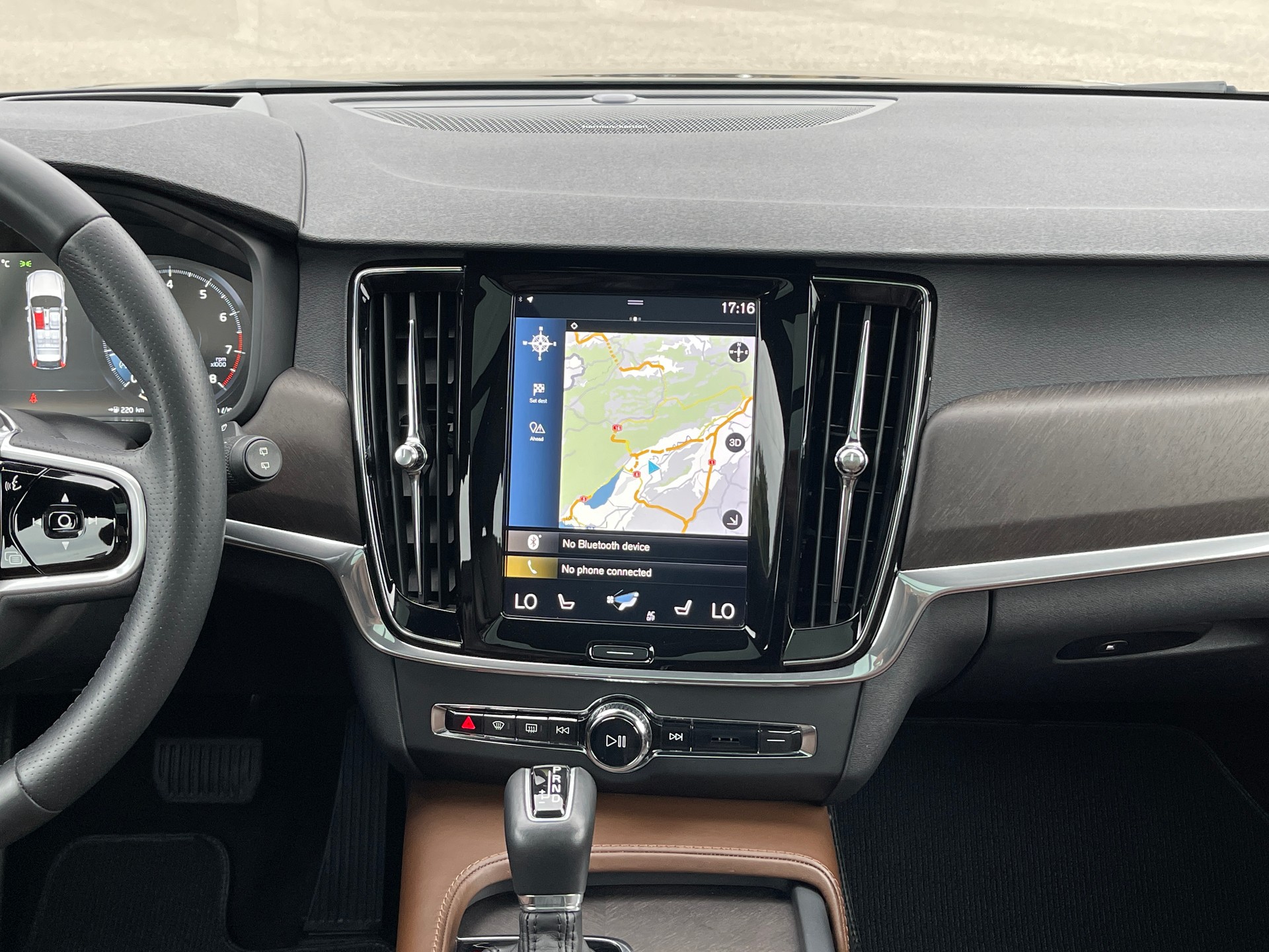 VOLVO V90 Cross Country T5 AWD Geartronic-image-9