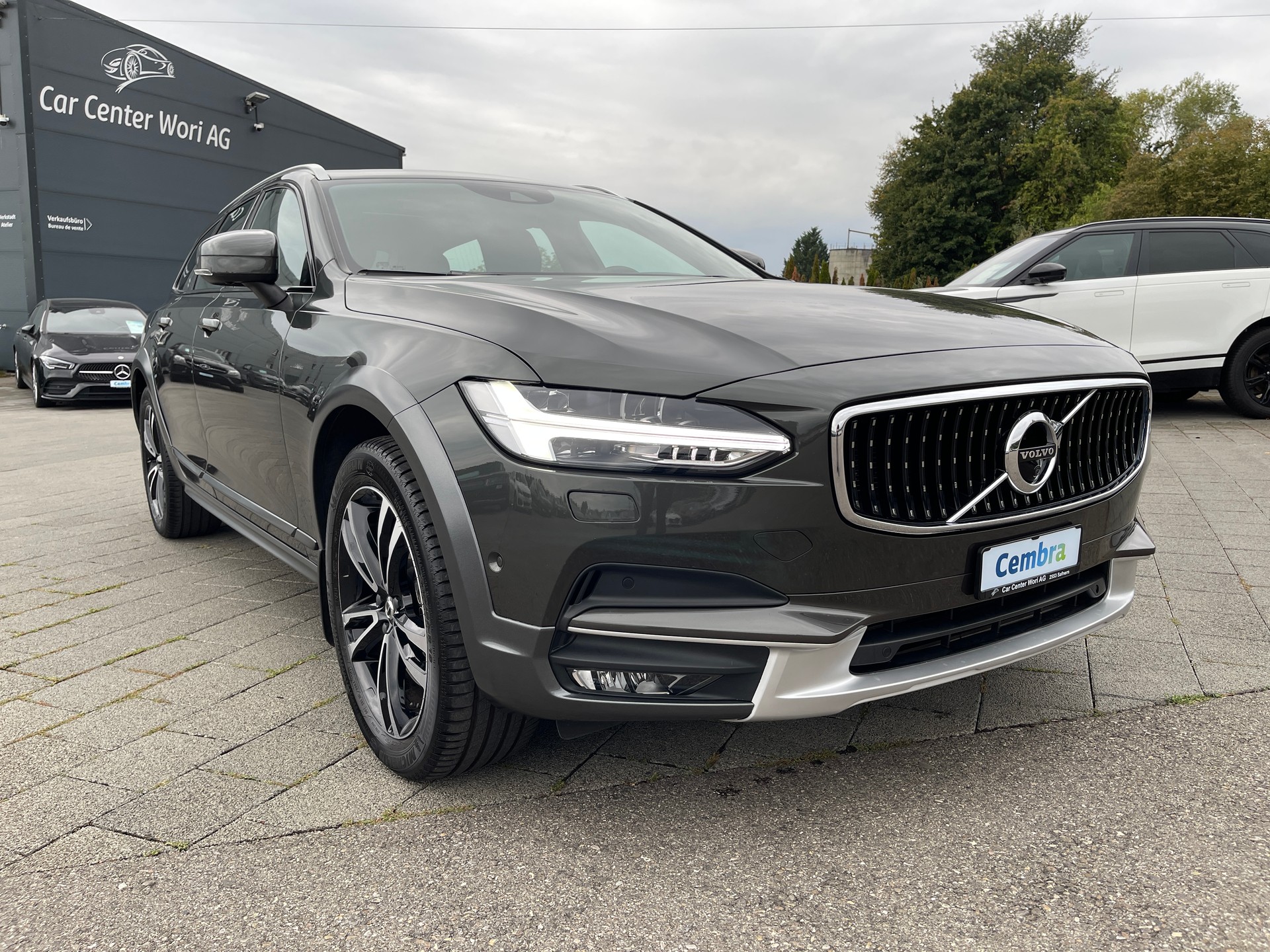 VOLVO V90 Cross Country T5 AWD Geartronic-image-5