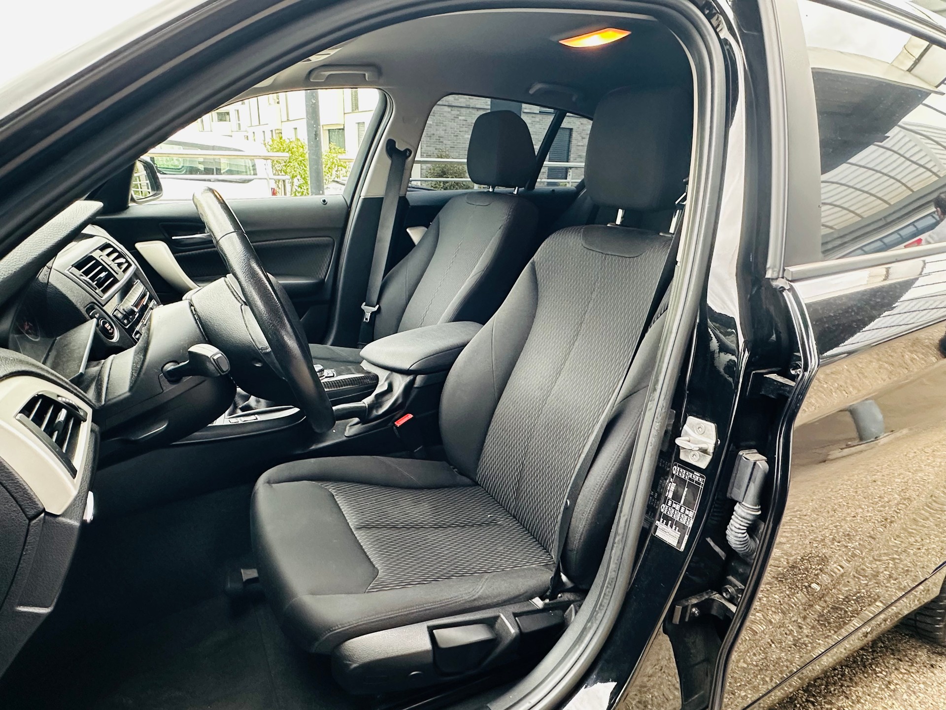 BMW 116i Business-image-9