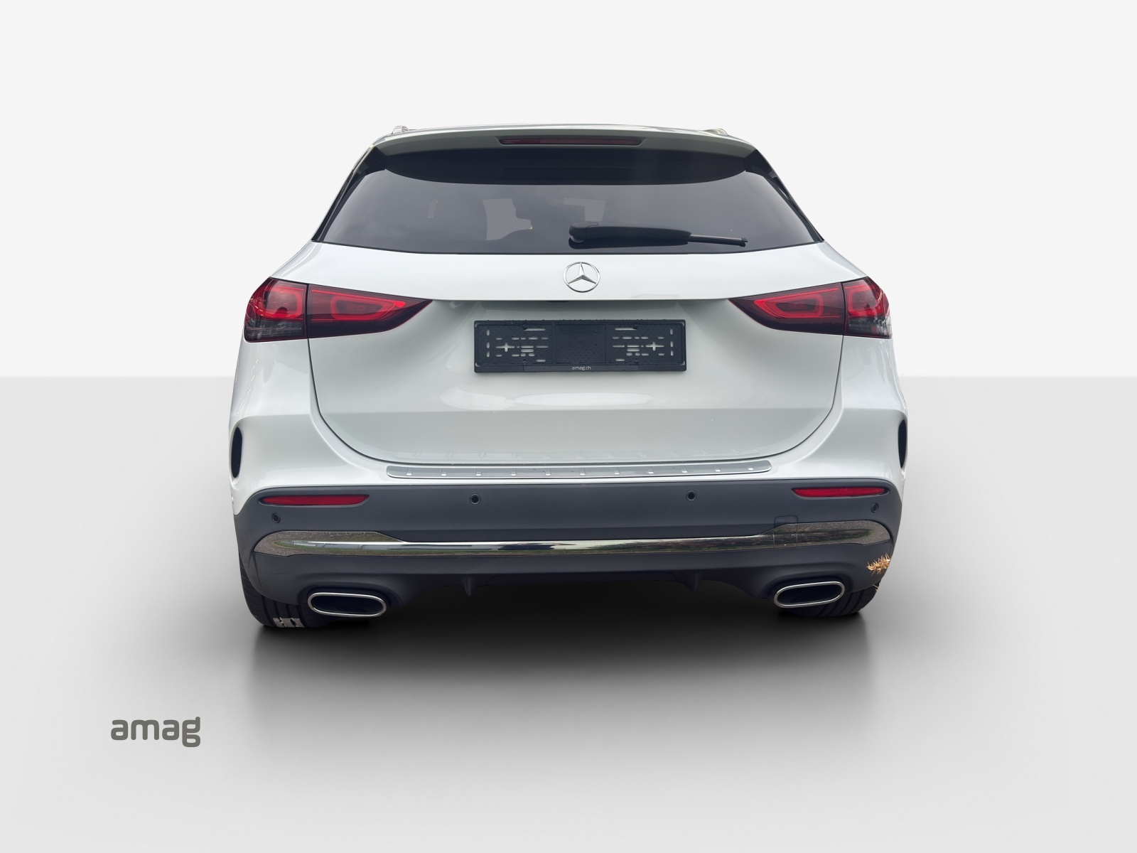 MERCEDES-BENZ GLA 250 4Matic AMG Line 8G-DCT-showroom-element-3