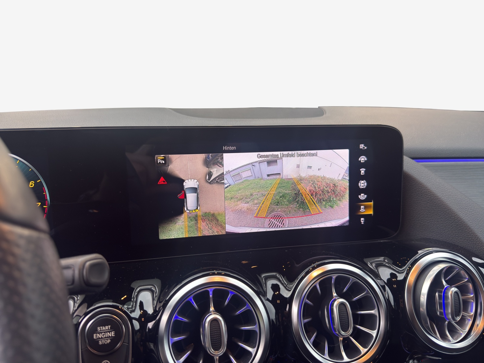 MERCEDES-BENZ GLA 250 4Matic AMG Line 8G-DCT-image-13