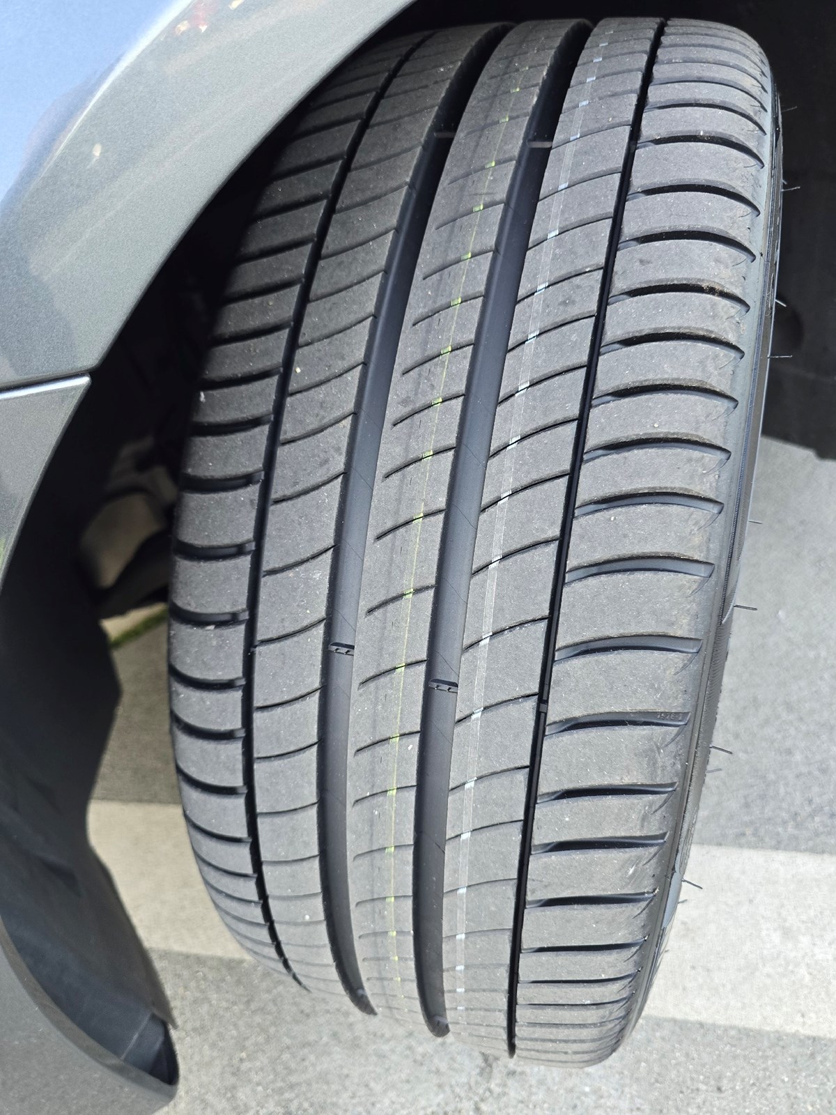 MERCEDES-BENZ E 200 AMG Line 4Matic 9G-Tronic-image-8