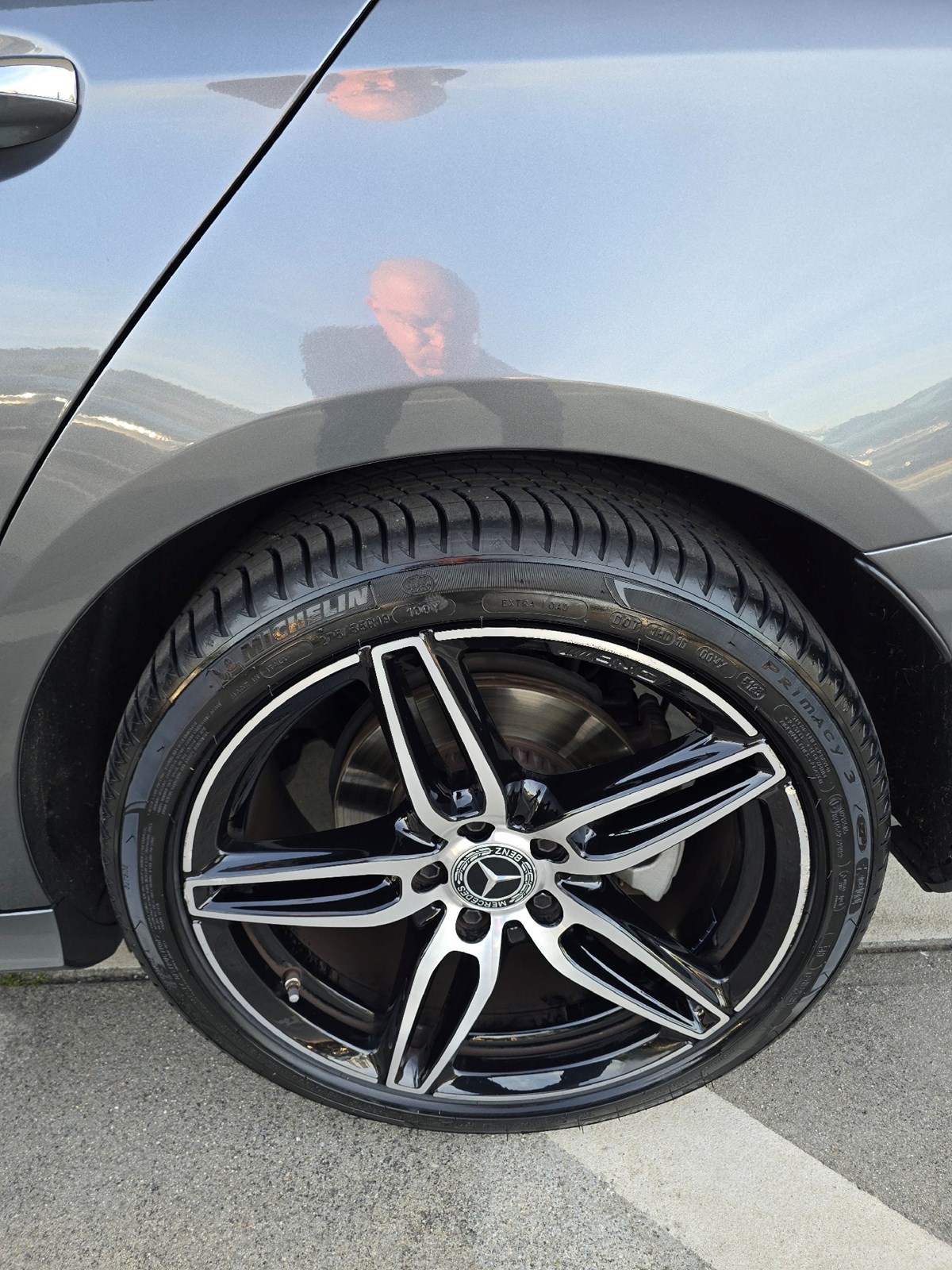 MERCEDES-BENZ E 200 AMG Line 4Matic 9G-Tronic-image-11