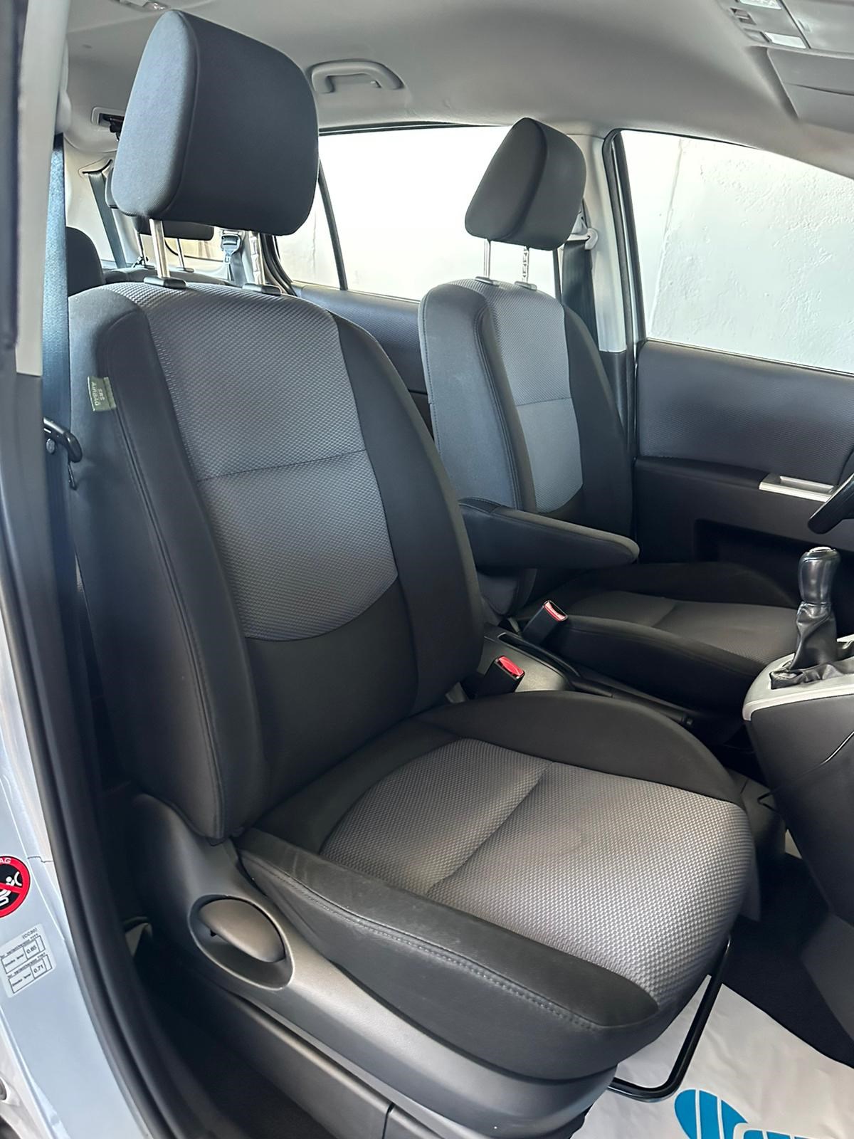 MAZDA 5 2.0d 16V Confort-image-16