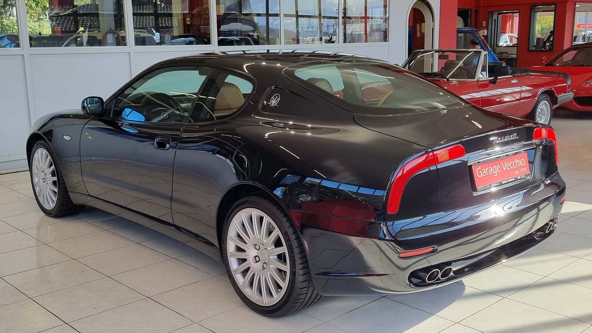 MASERATI 3200 GT-showroom-element-3