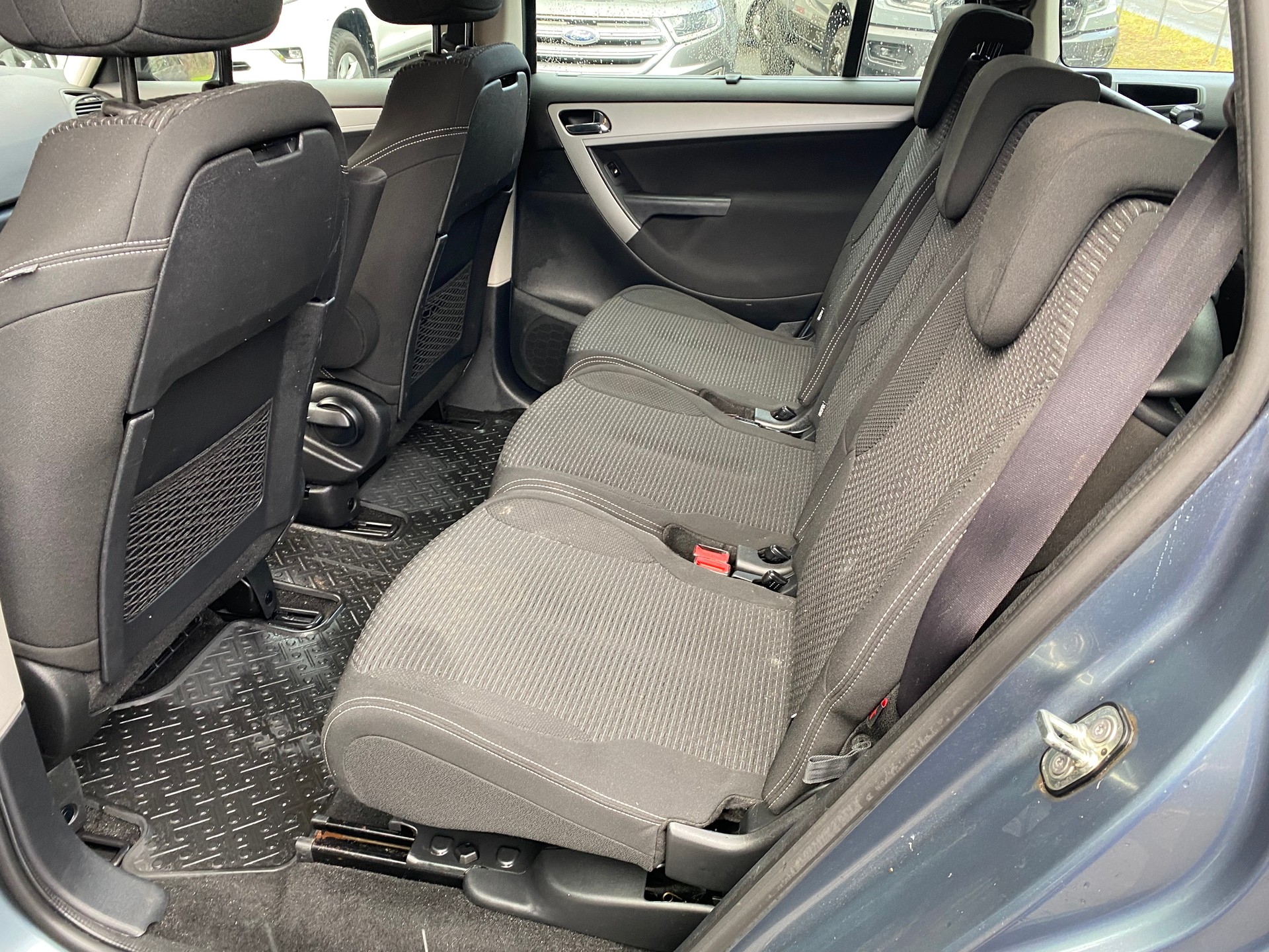 CITROEN C4 Grand Picasso 1.6 HDI 16V Swiss Style-image-7