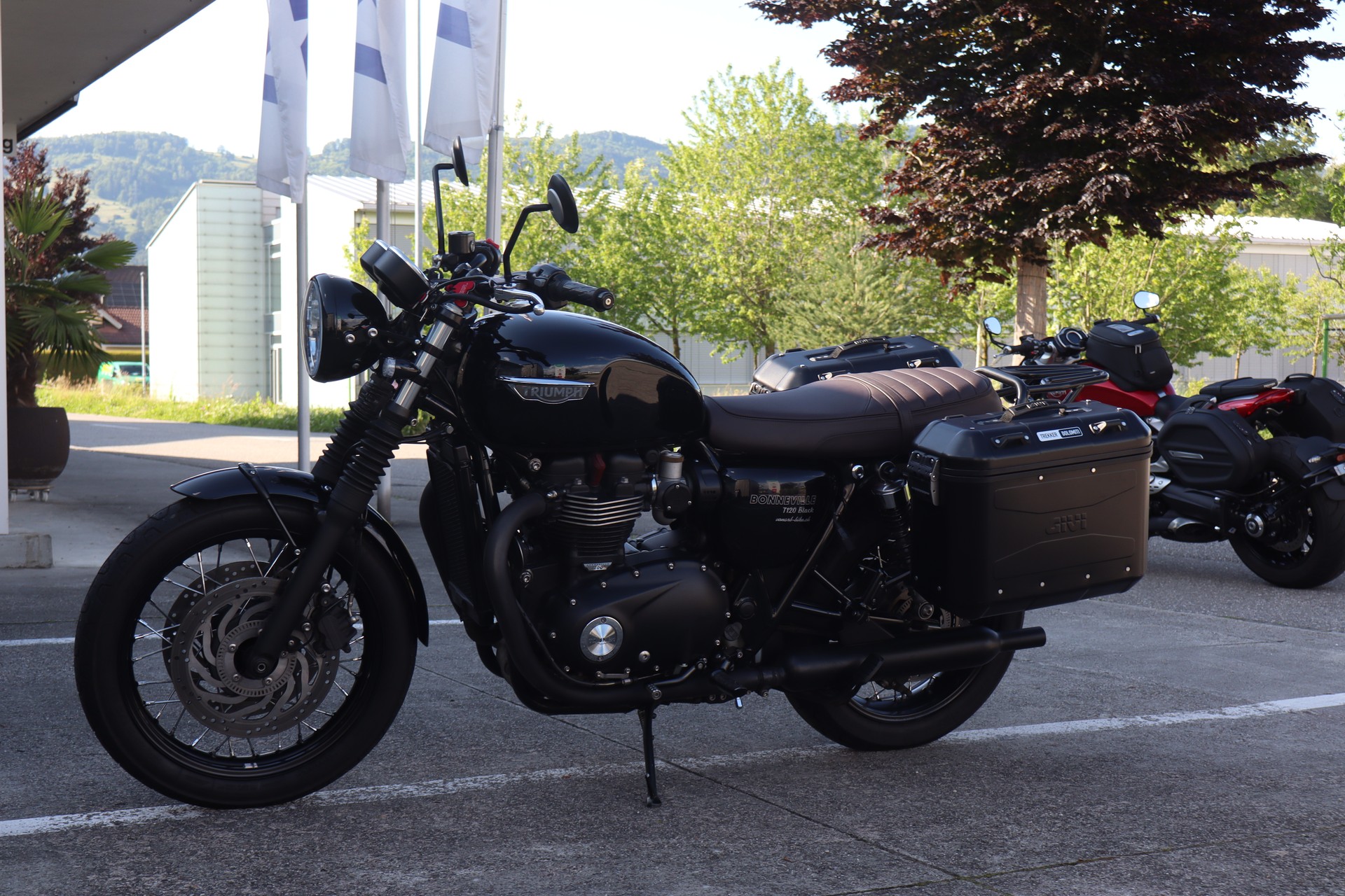 TRIUMPH Bonneville T120 Black ABS / TCS-image-4